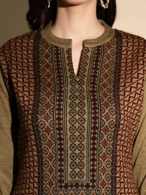 Beige Printed Full Sleeve Round With V-Neck Woolen Kurta