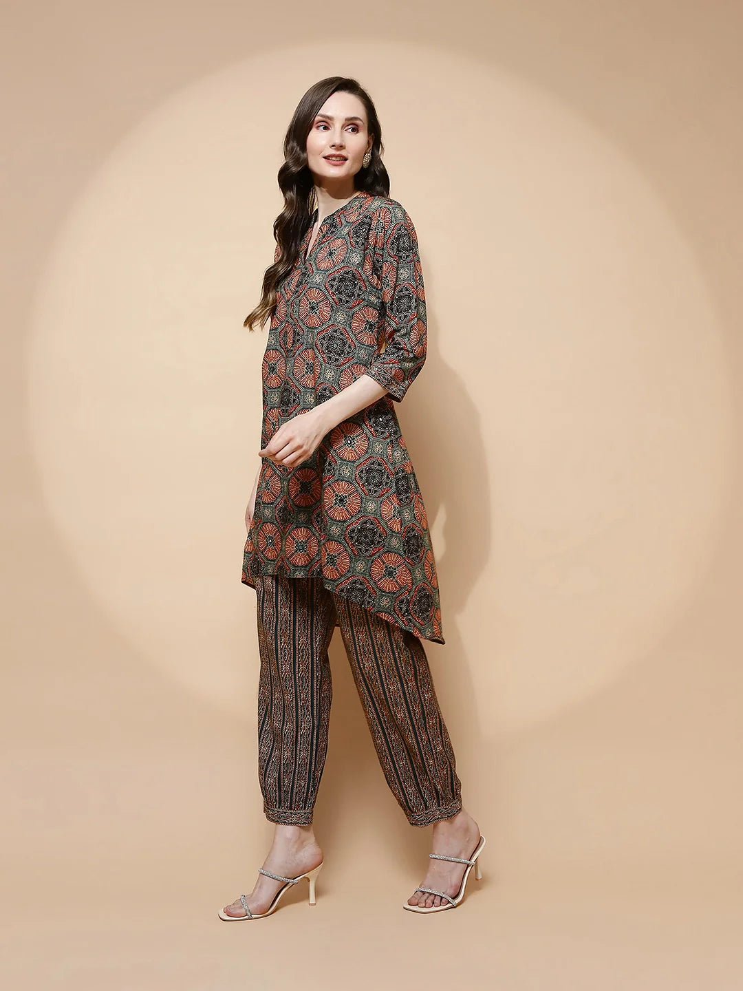 Rust Green Cotton Blend Loose Fit Kurta Set For Women - Global Republic