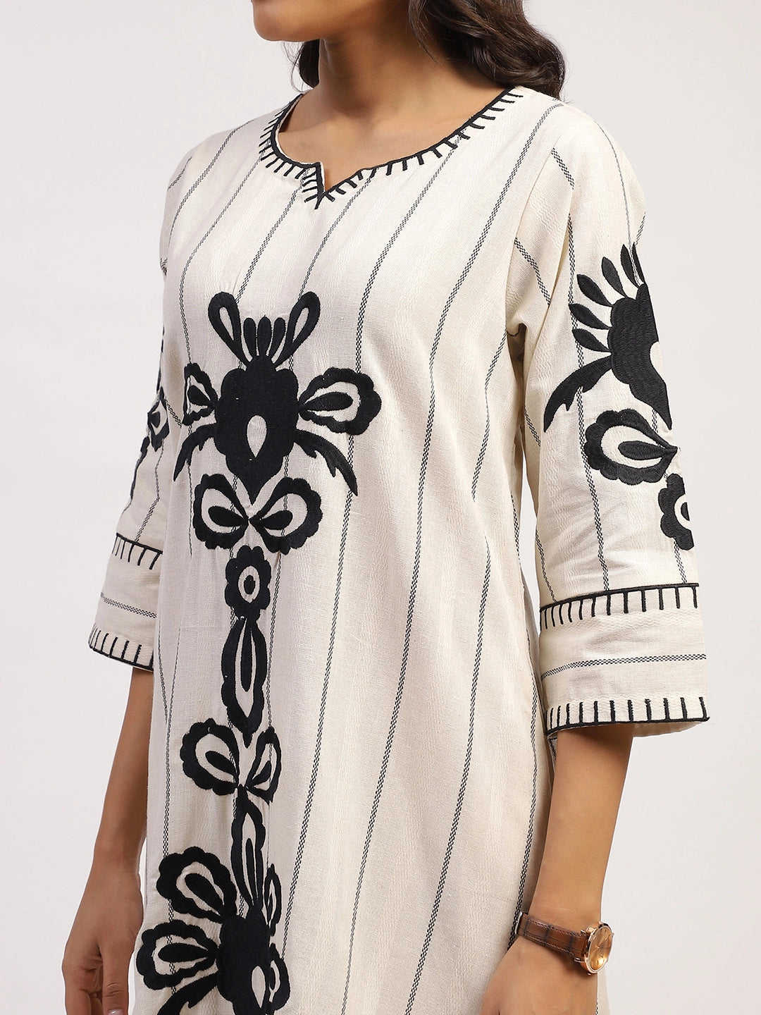 Embroidered Cotton Linen Kurta Set