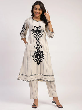 Embroidered Cotton Linen Kurta Set