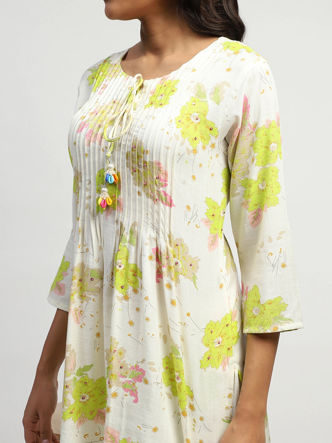 White & Green Floral Cotton Kurta Set - Global Republic