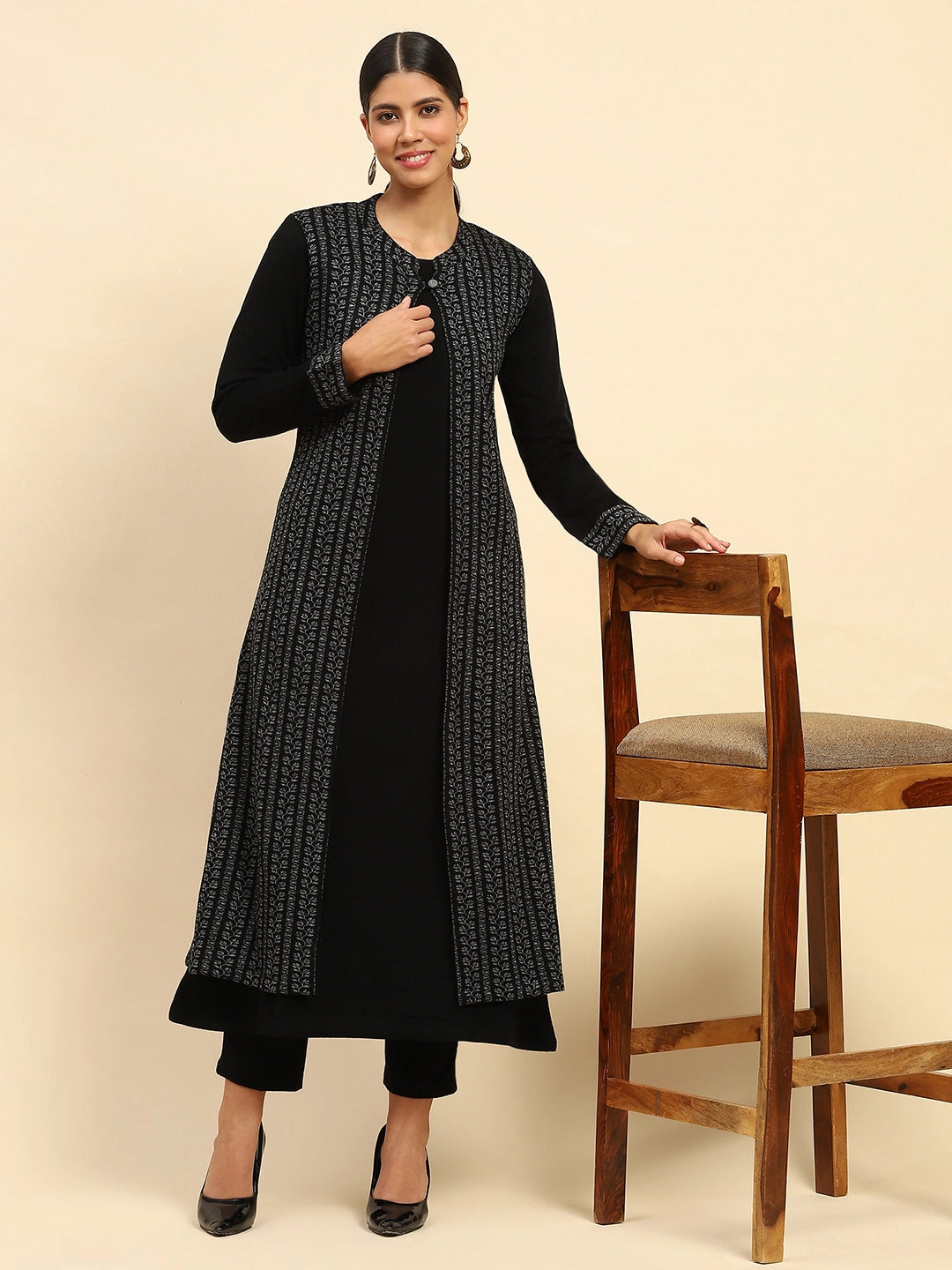 Black Woolen Knitted Layered Round Neck Button Kurta - Global Republic