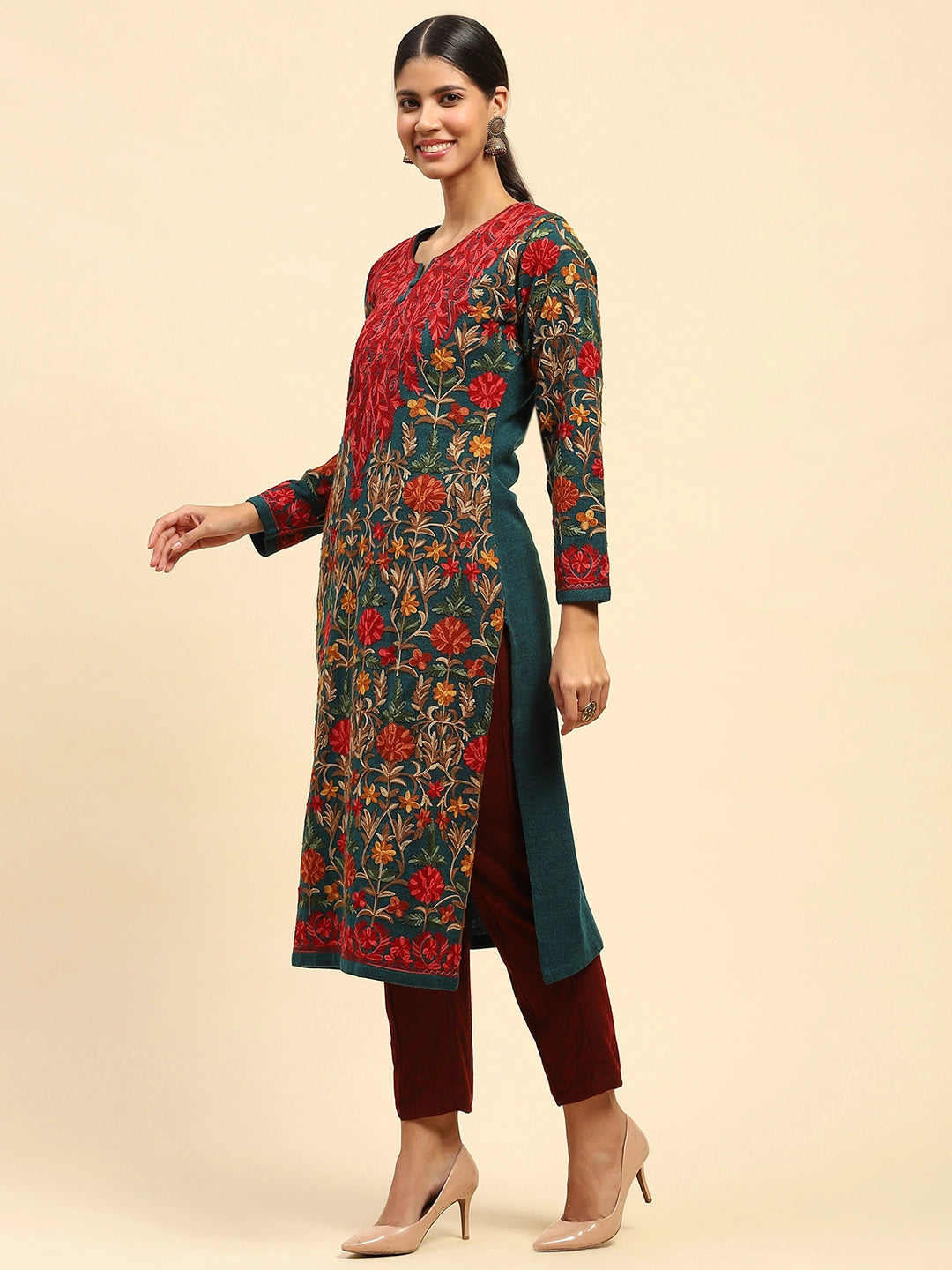 Rama Green Thread Woolen Embroidered Notch Neck Kurta - Global Republic