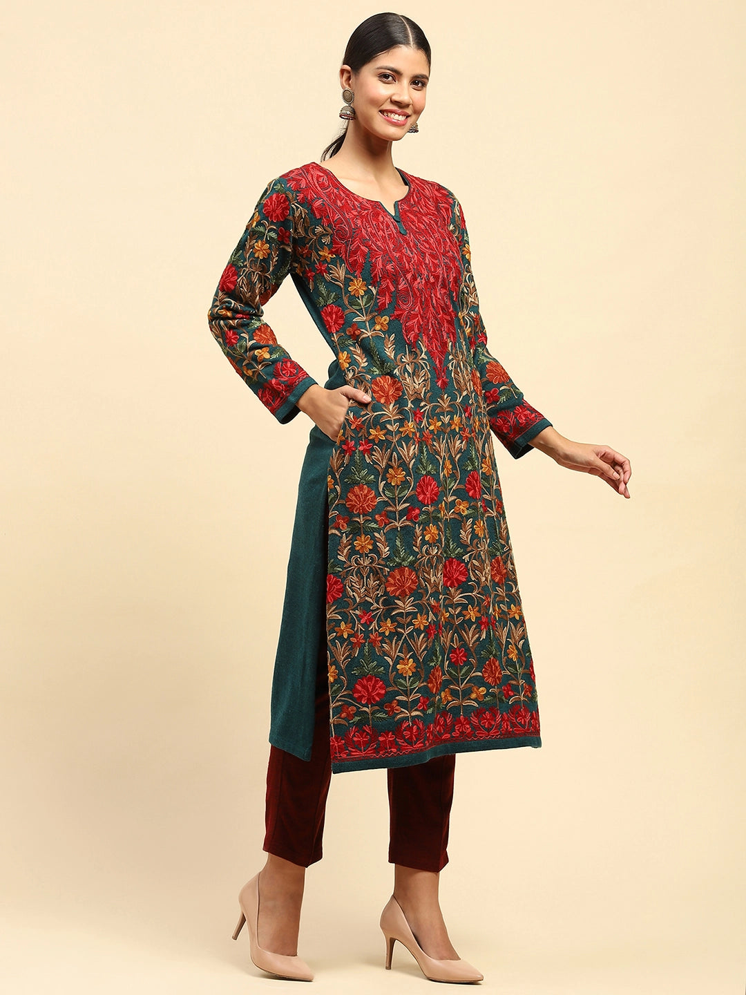Rama Green Thread Woolen Embroidered Notch Neck Kurta - Global Republic
