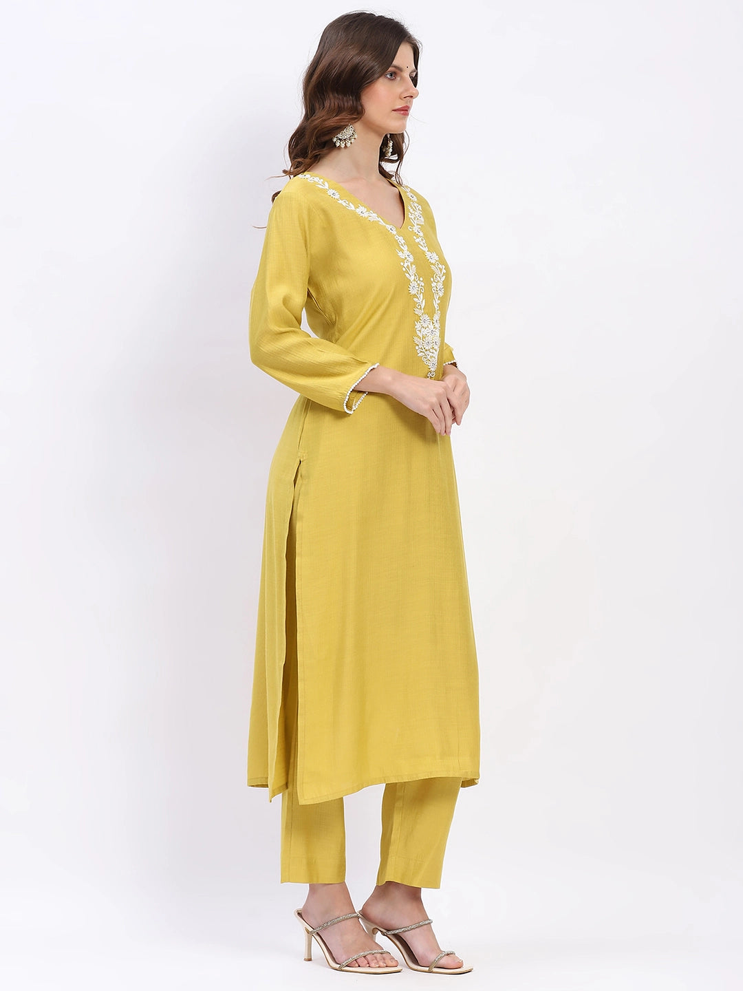 Embellished Muslin Kurta Set - Global Republic