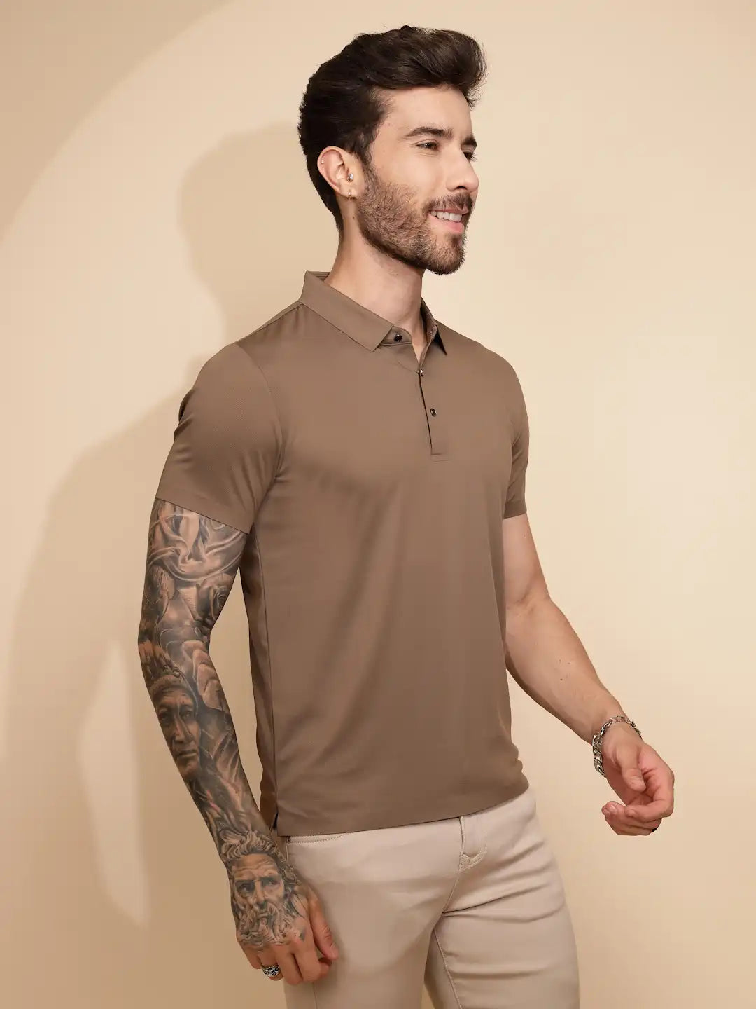 Brown  Regular Fit T-Shirt For Men - Global Republic