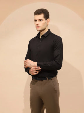 Black Cotton Blend Tailored Fit Shirt For Men