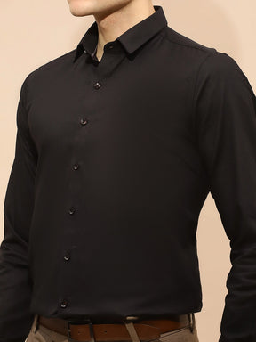 Black Cotton Blend Tailored Fit Shirt For Men