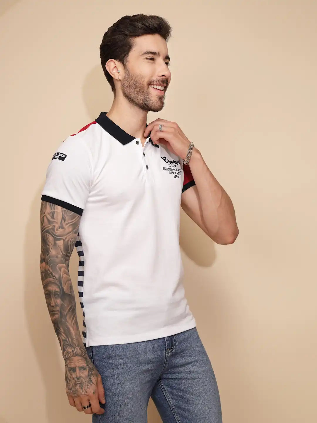 Red Cotton Blend Regular Fit T-Shirt For Men - Global Republic
