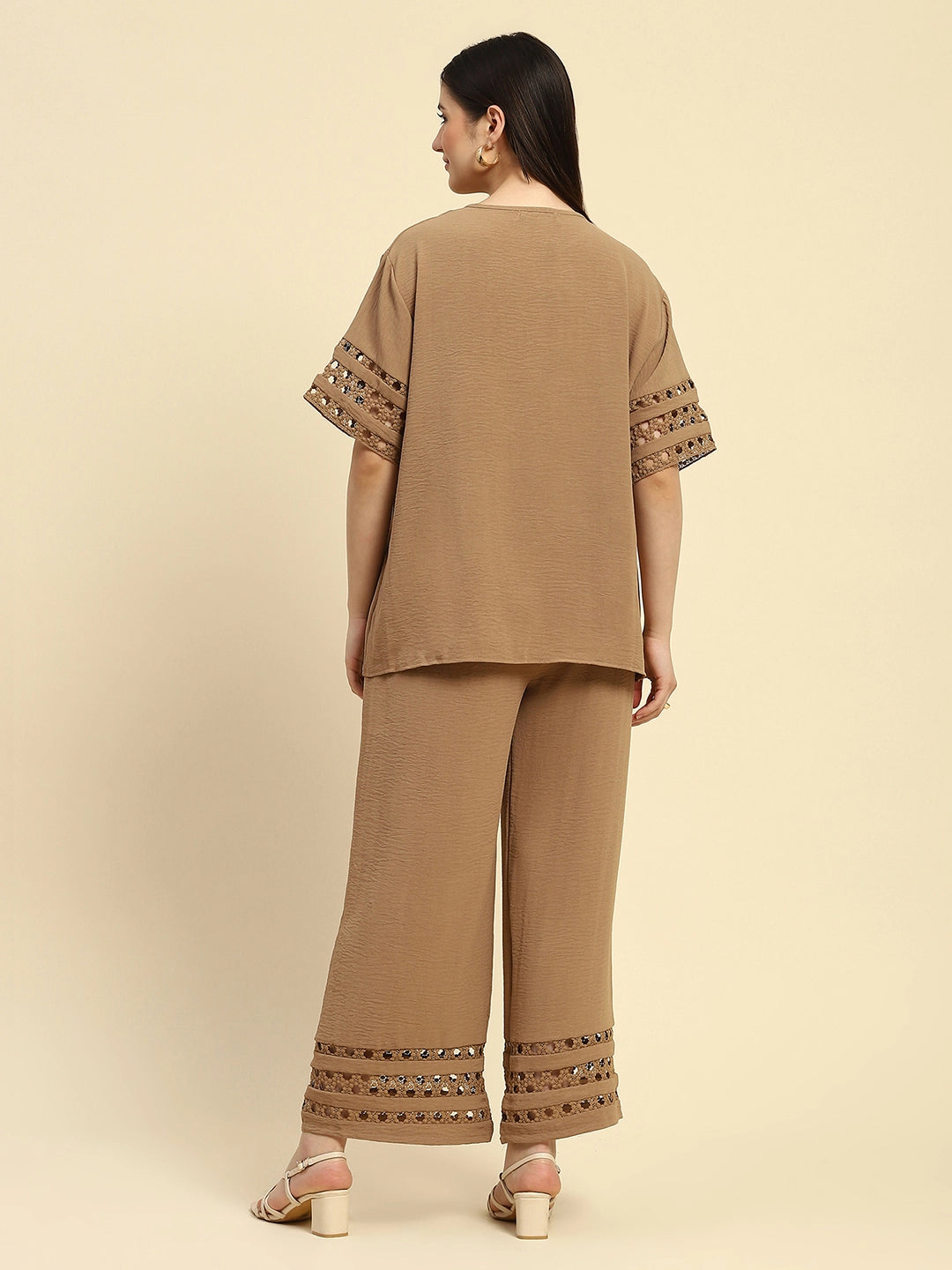Beige Solid Lace Loose Nightsuit - Global Republic