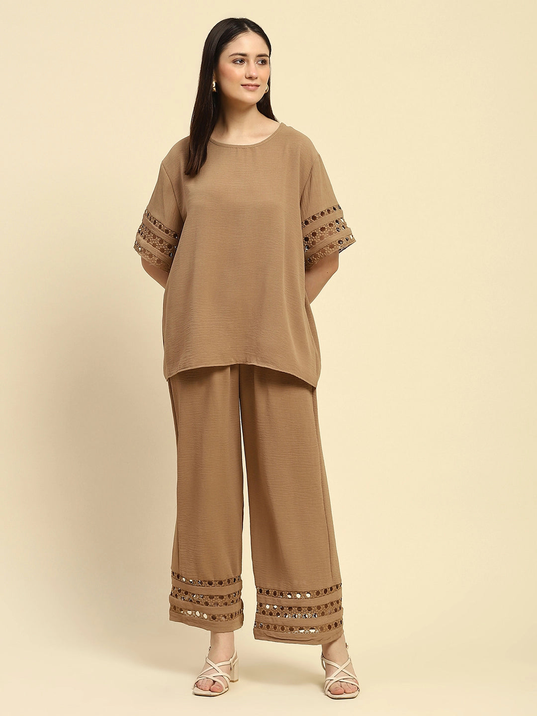 Beige Solid Lace Loose Nightsuit - Global Republic