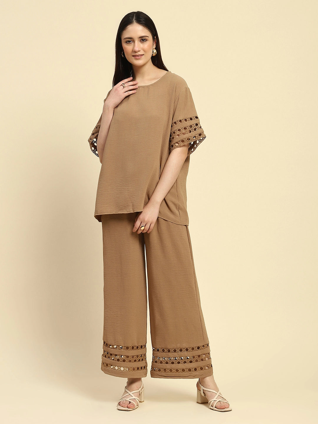 Beige Solid Lace Loose Nightsuit - Global Republic