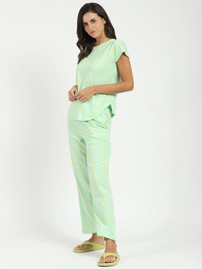 Green Printed Cotton Nightsuit