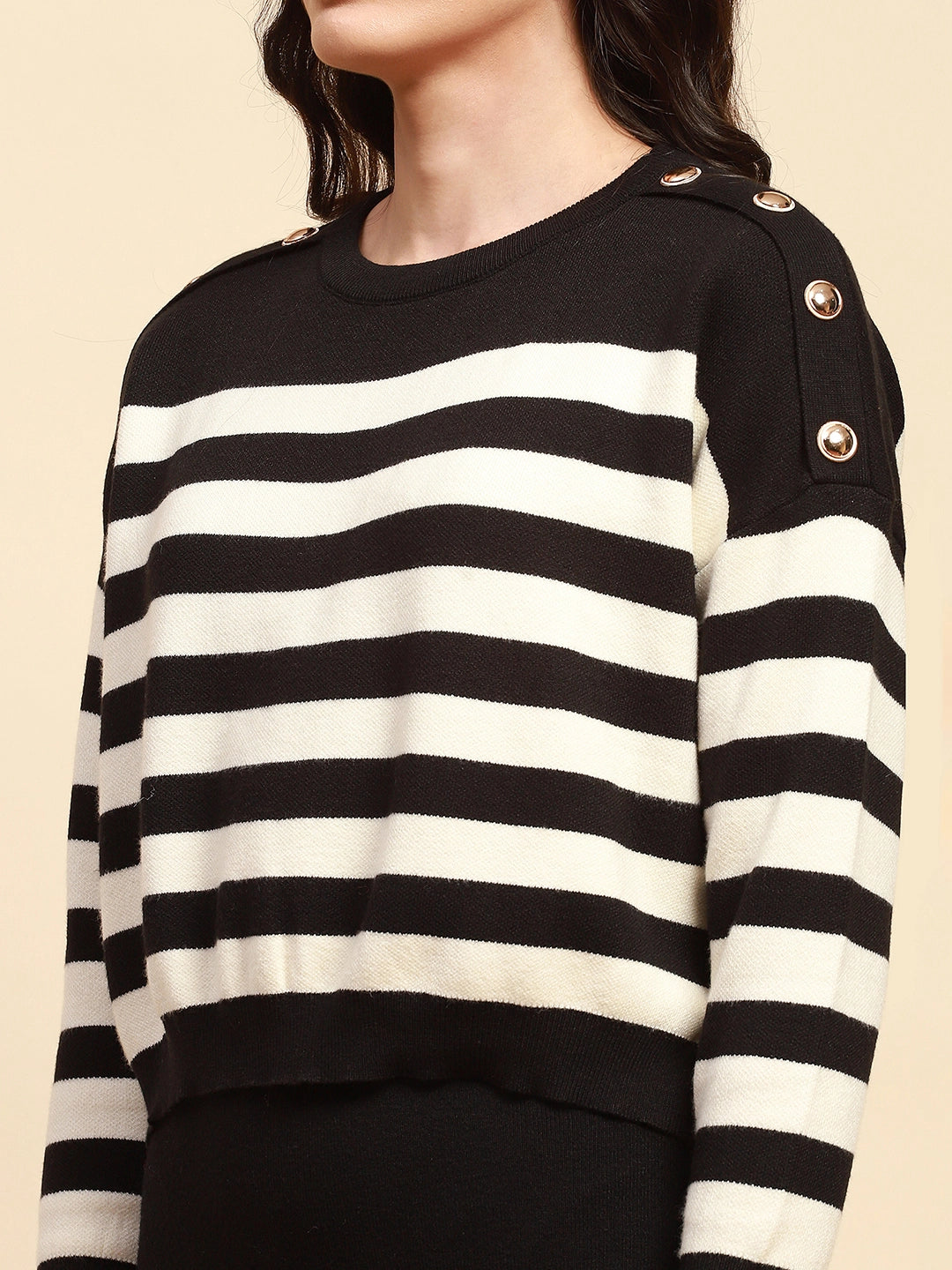 Black Viscose Blend Boxy Fit Crop Pullover For Women