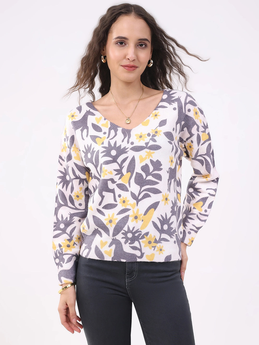 Off-White Floral Winter Pullover - Global Republic