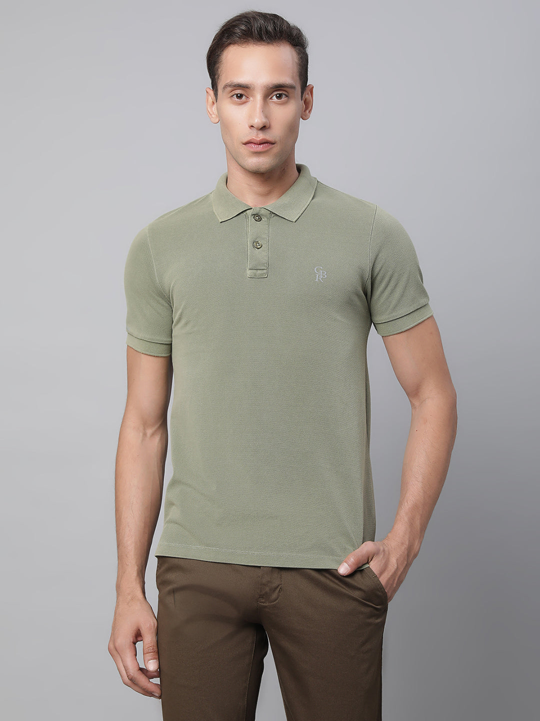 Olive Solid  Slim Fit T-Shirt - Global Republic