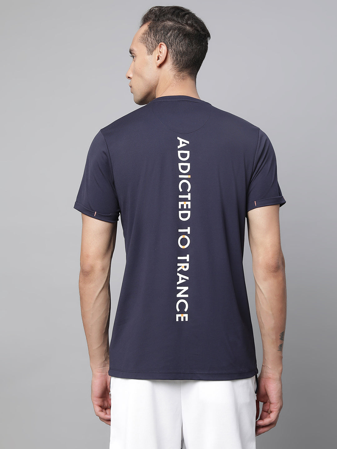 Mens Navy Blue Round Neck Solid T-Shirt - Global Republic
