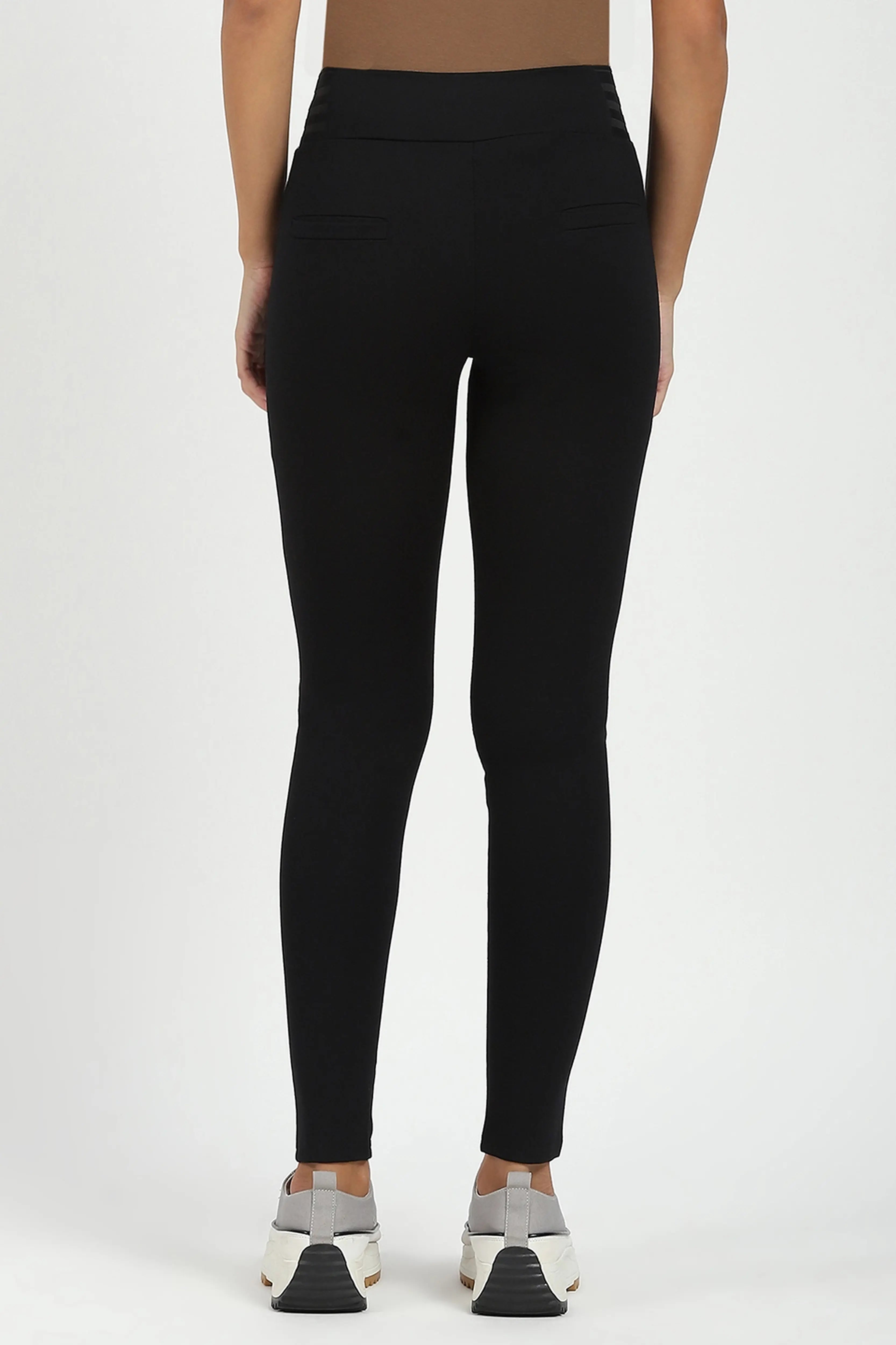 Black Stretchable Slim Jegging
