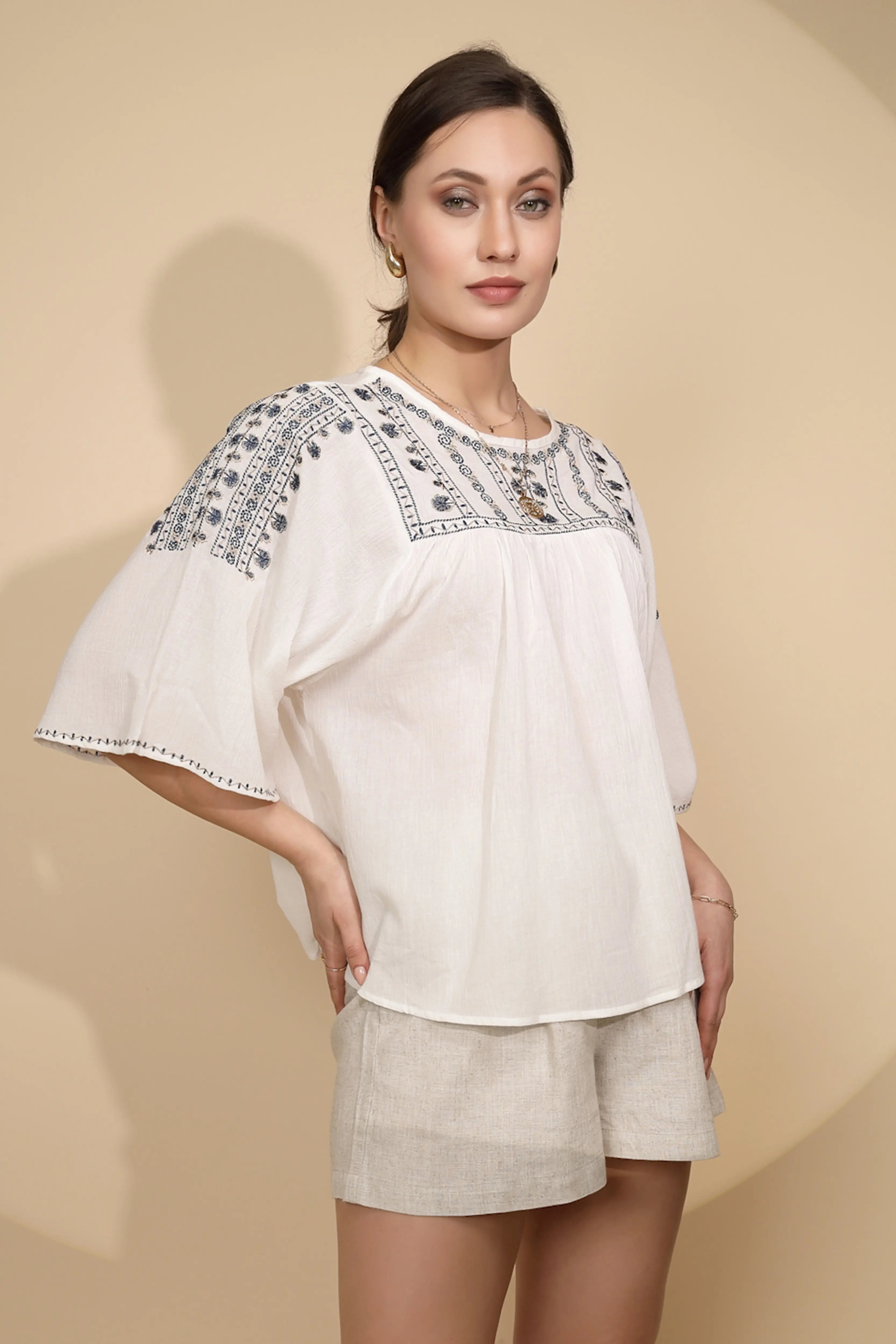 White Embroidered Cotton Loose Top - Global Republic