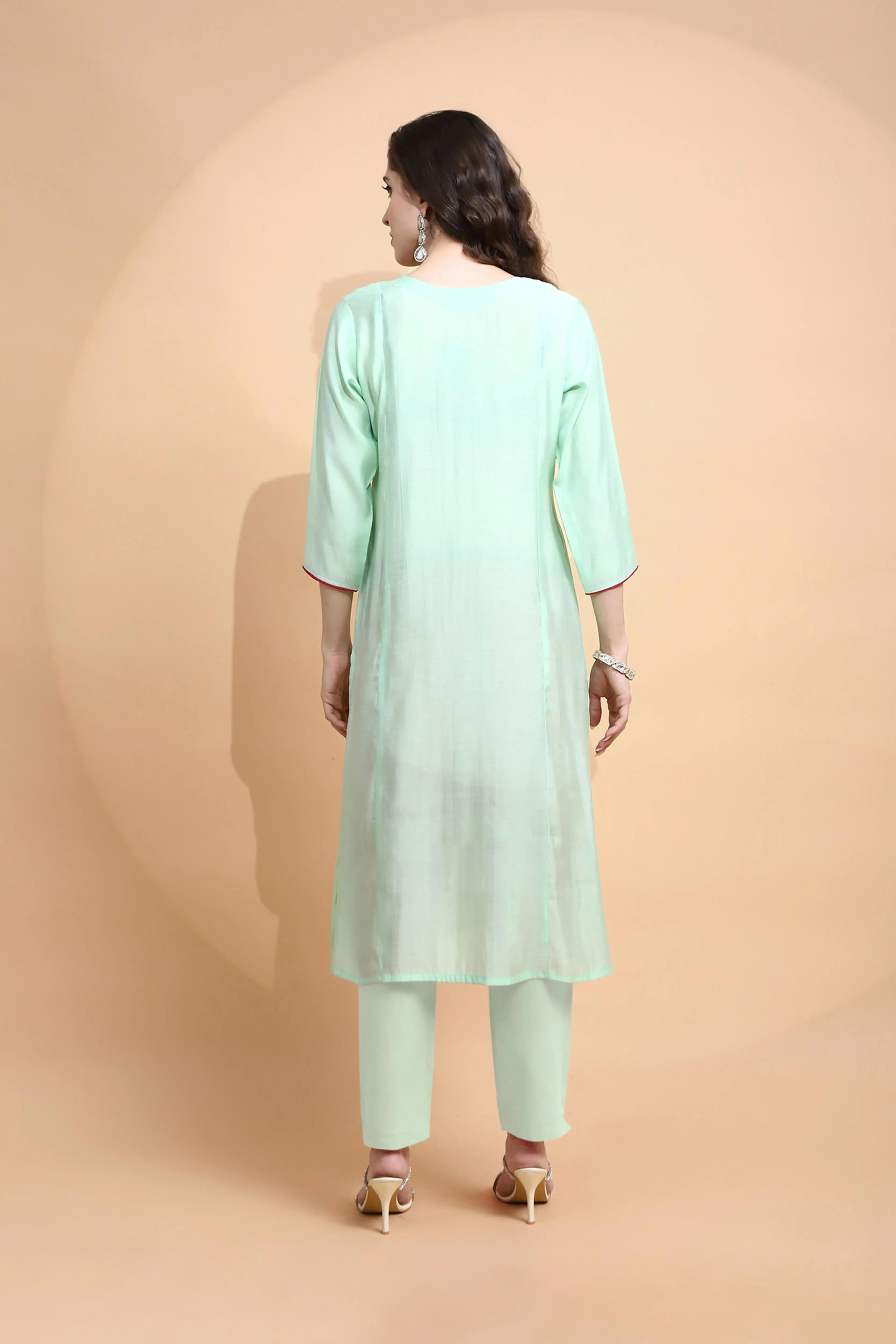 Green Embroidered Muslin Kurta - Global Republic