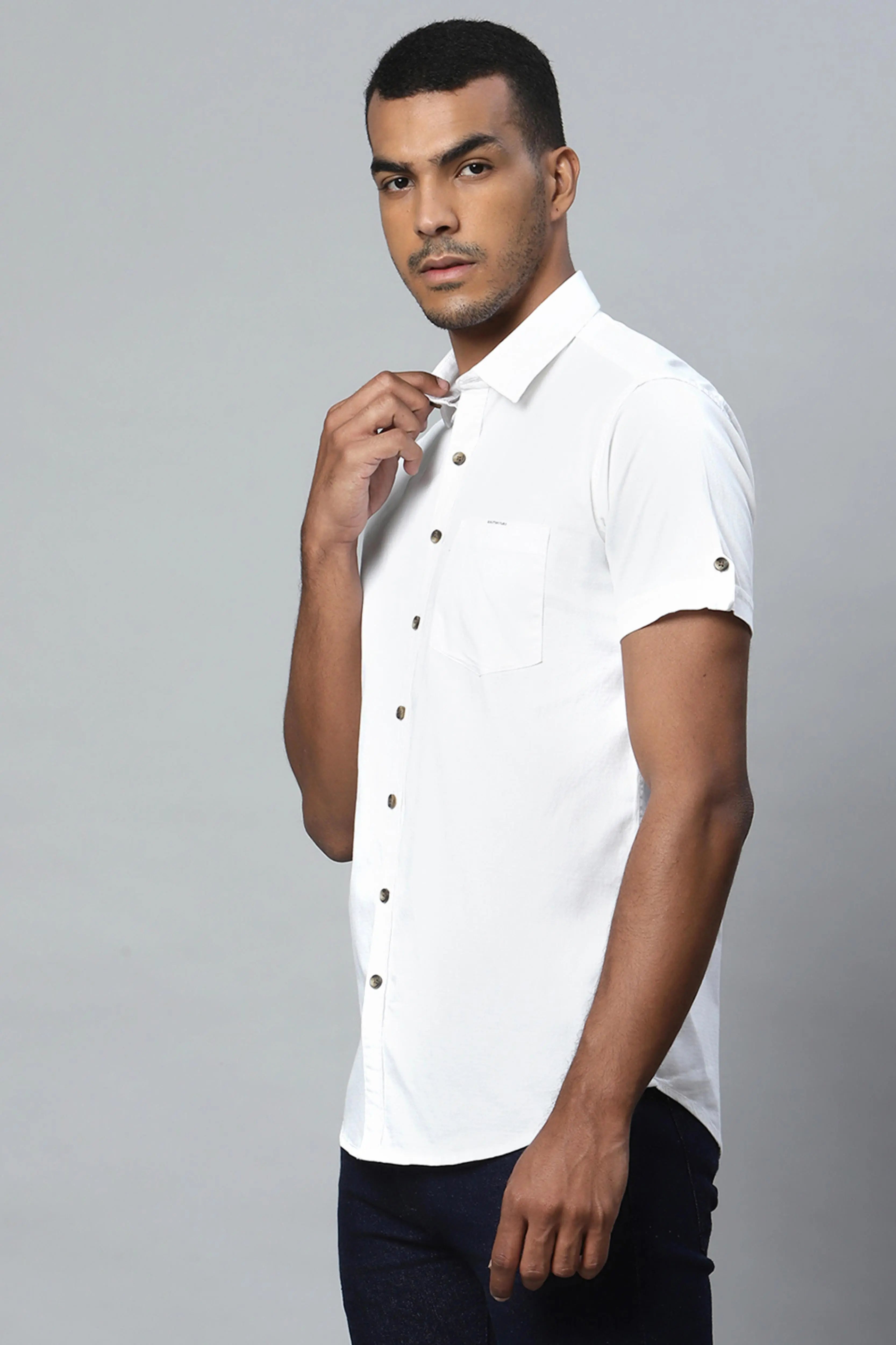 Men White Half Sleeve Casual Plain Shirt - Global Republic