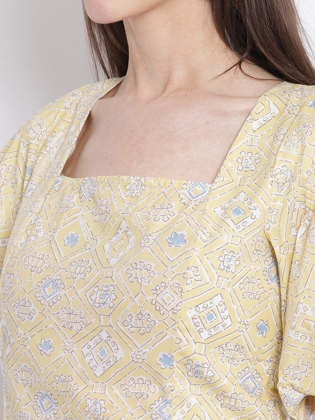 Women Square Neck Blouson Top with Tie-Knot at Back