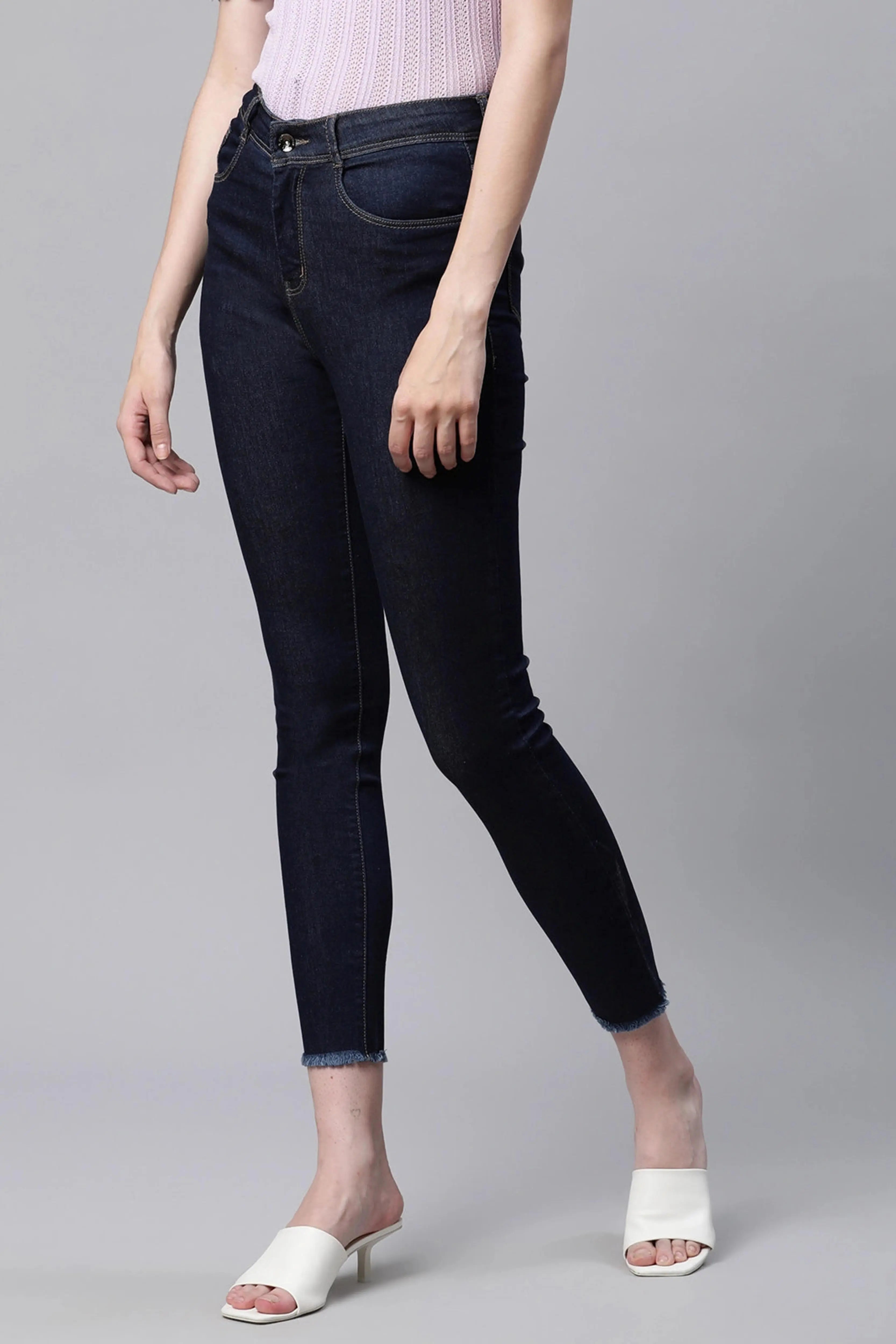 women lightly washed mid rise blue skinny jeans