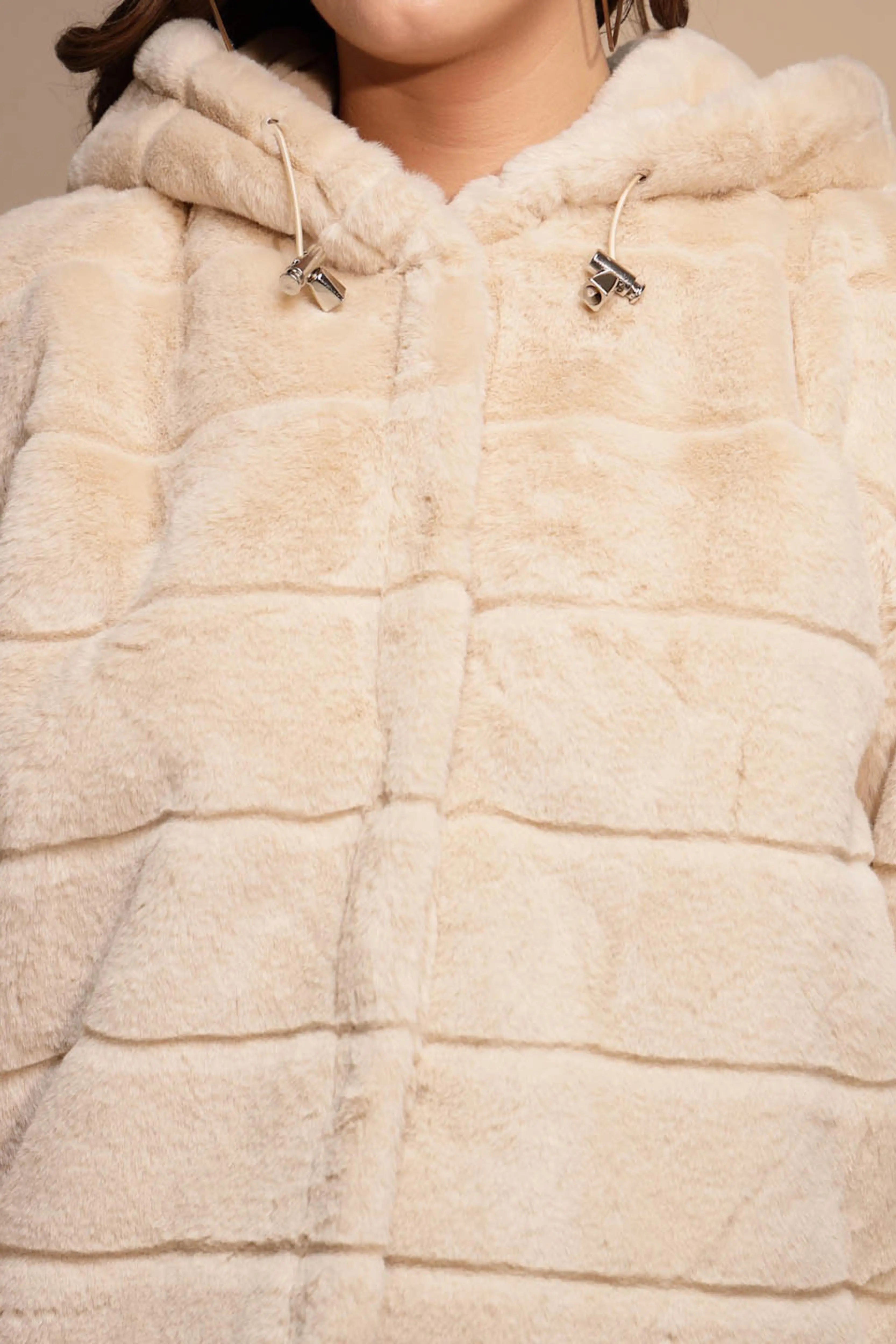 Women's Solid Hooded Beige Jacket - Global Republic