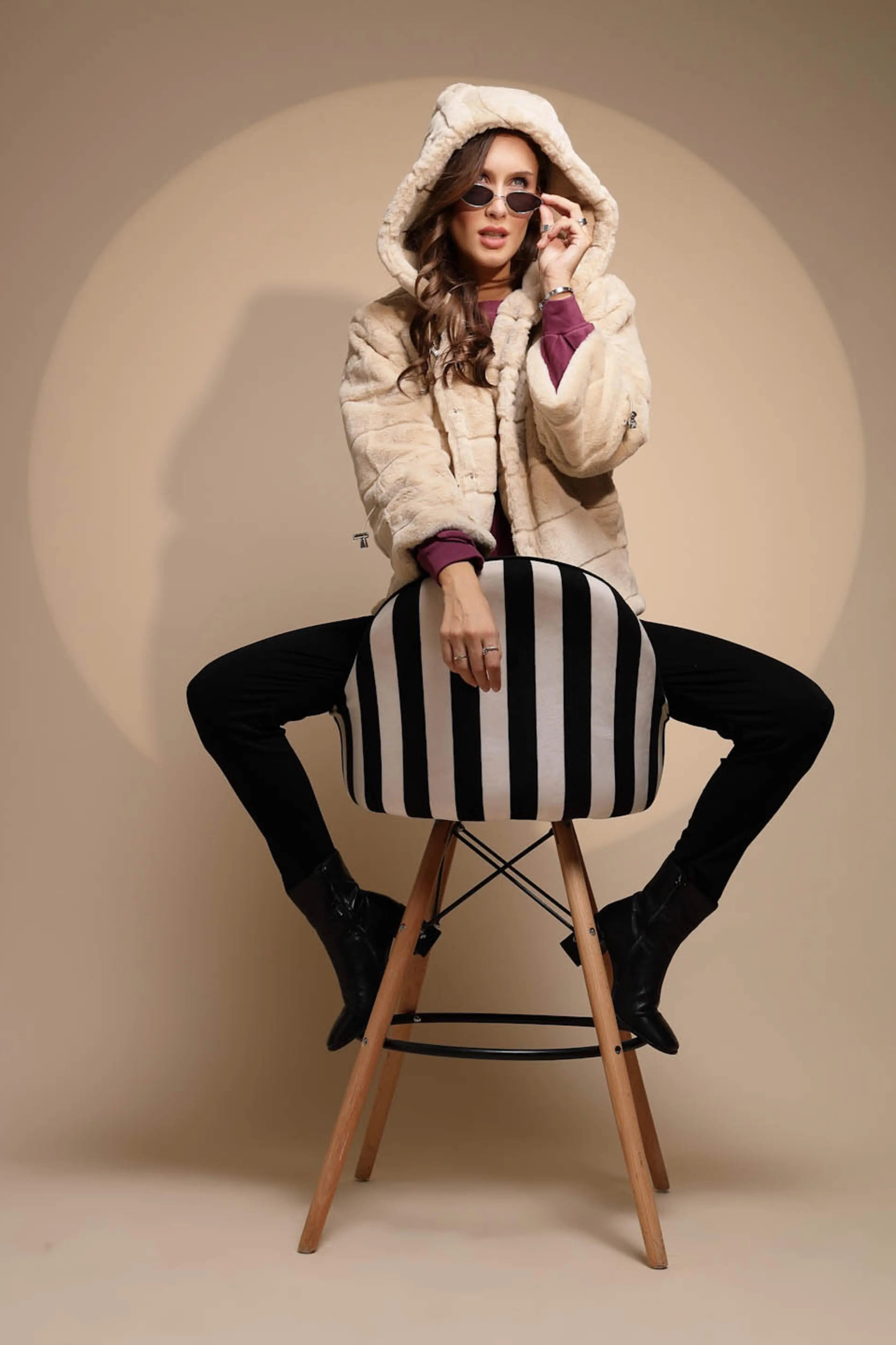 Women's Solid Hooded Beige Jacket - Global Republic