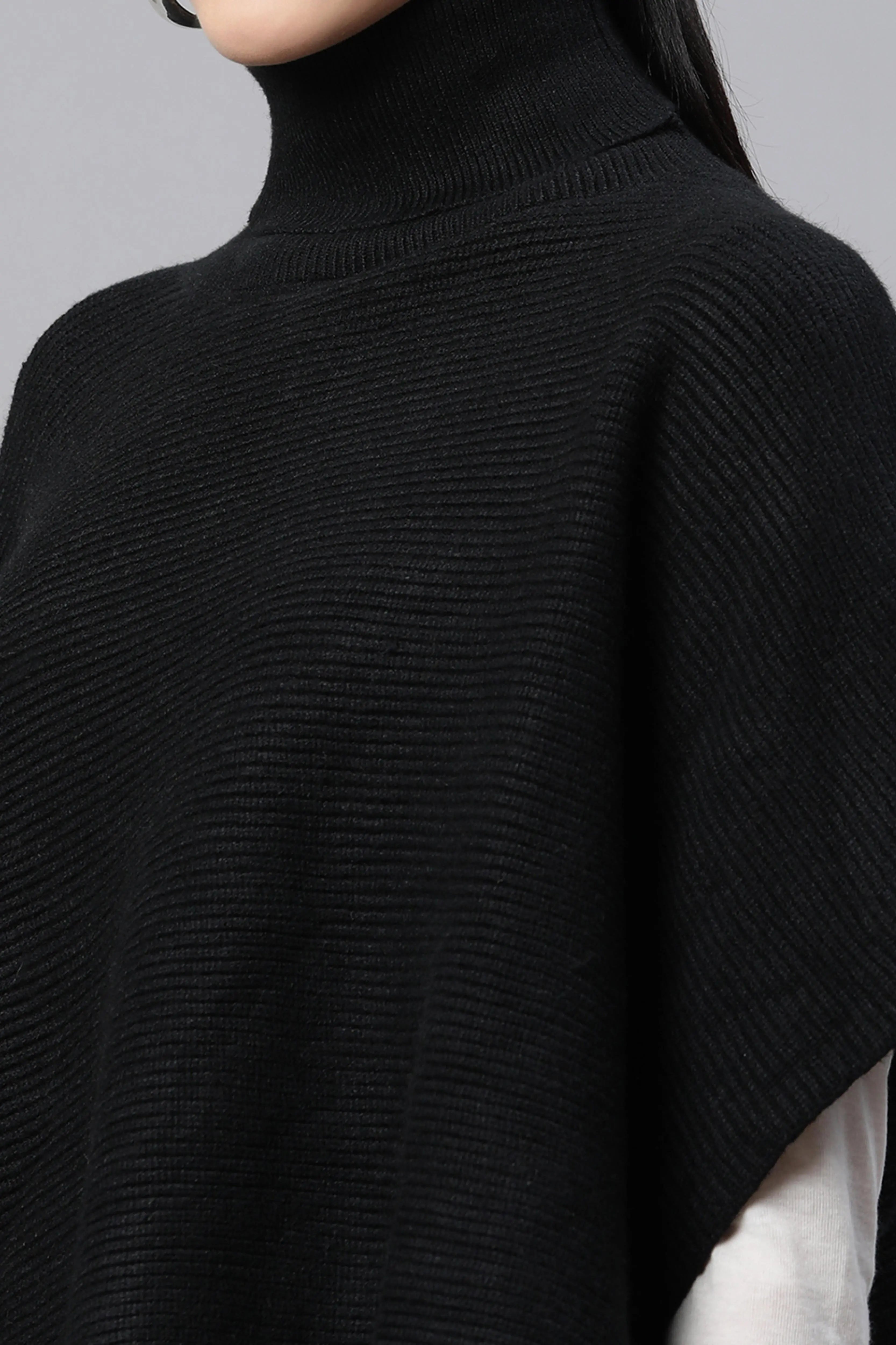 Black Solid Loose Fit Poncho - Global Republic