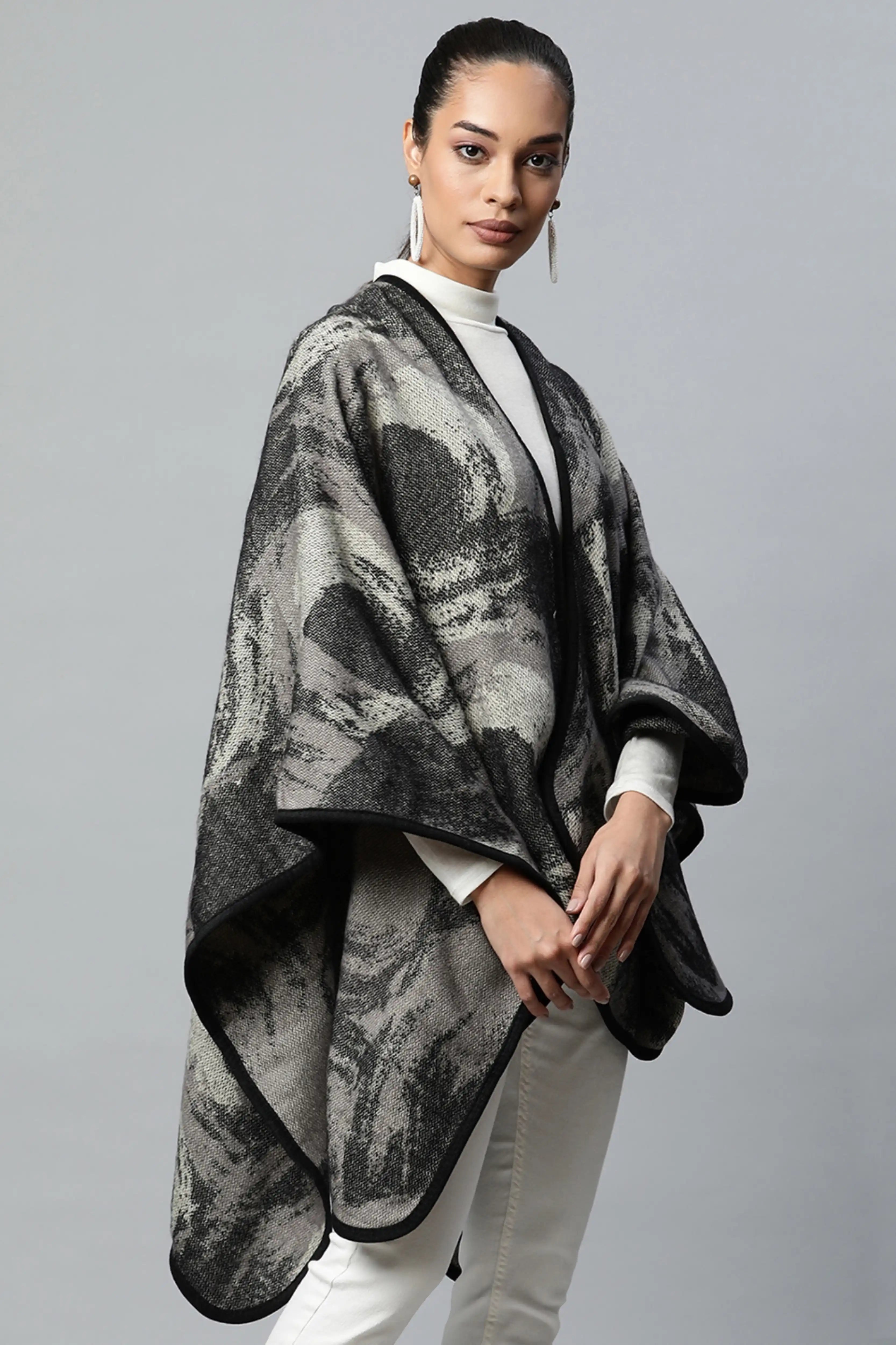 Grey Abstract Pattern Heavy Cape