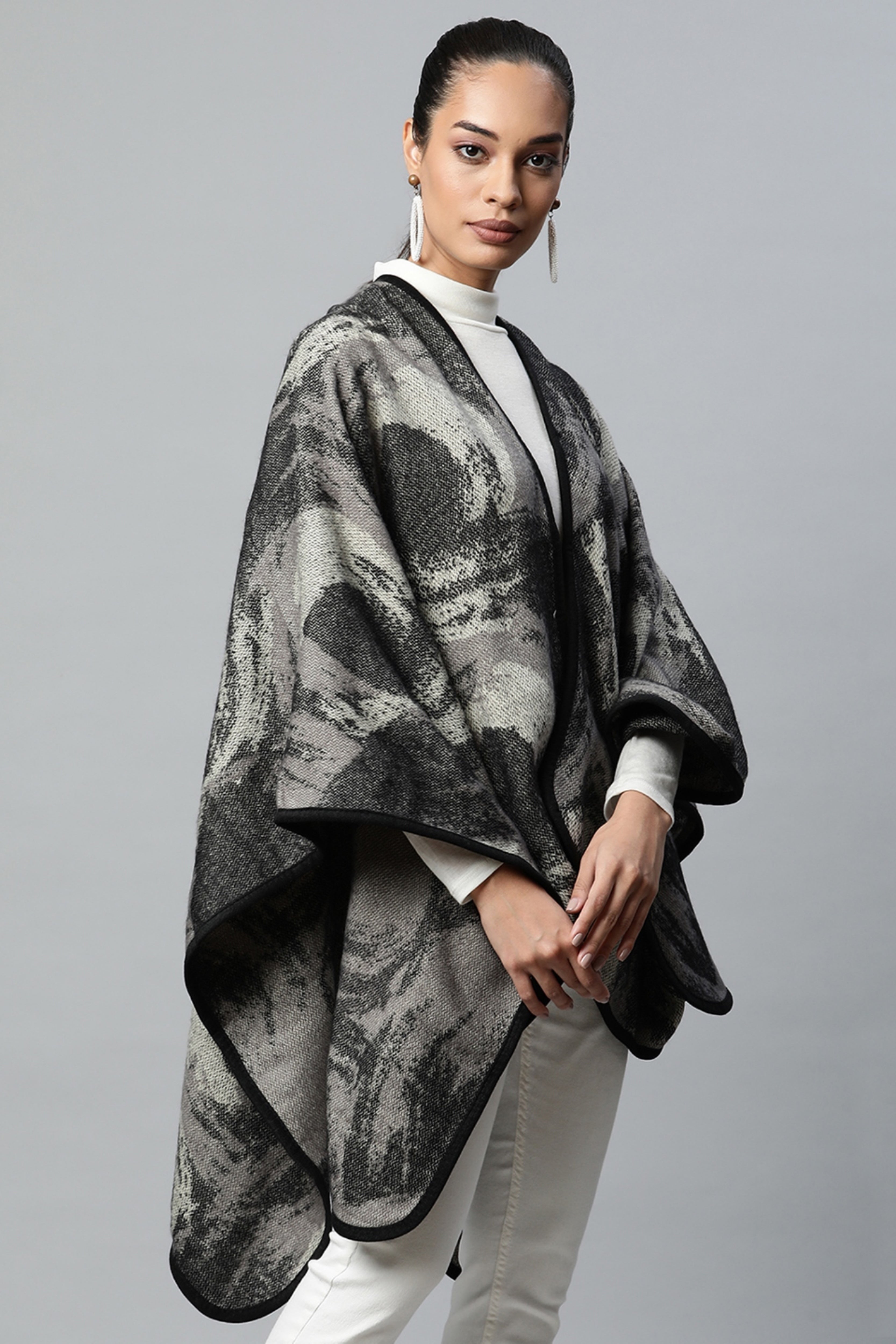 Grey Abstract Pattern Heavy Cape