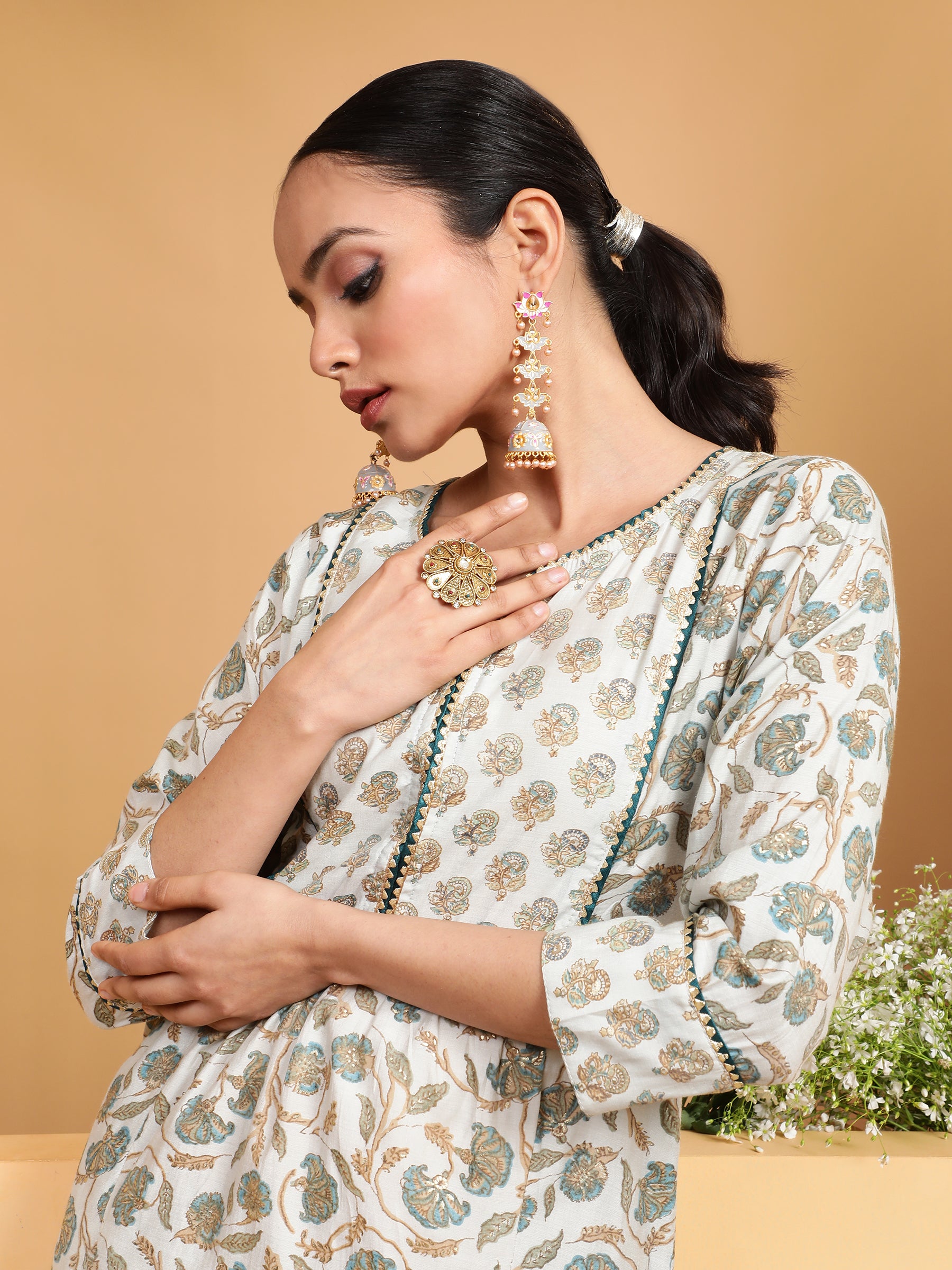 Women Green Printed Three Quarter Round Neck Kurta Set - Global Republic