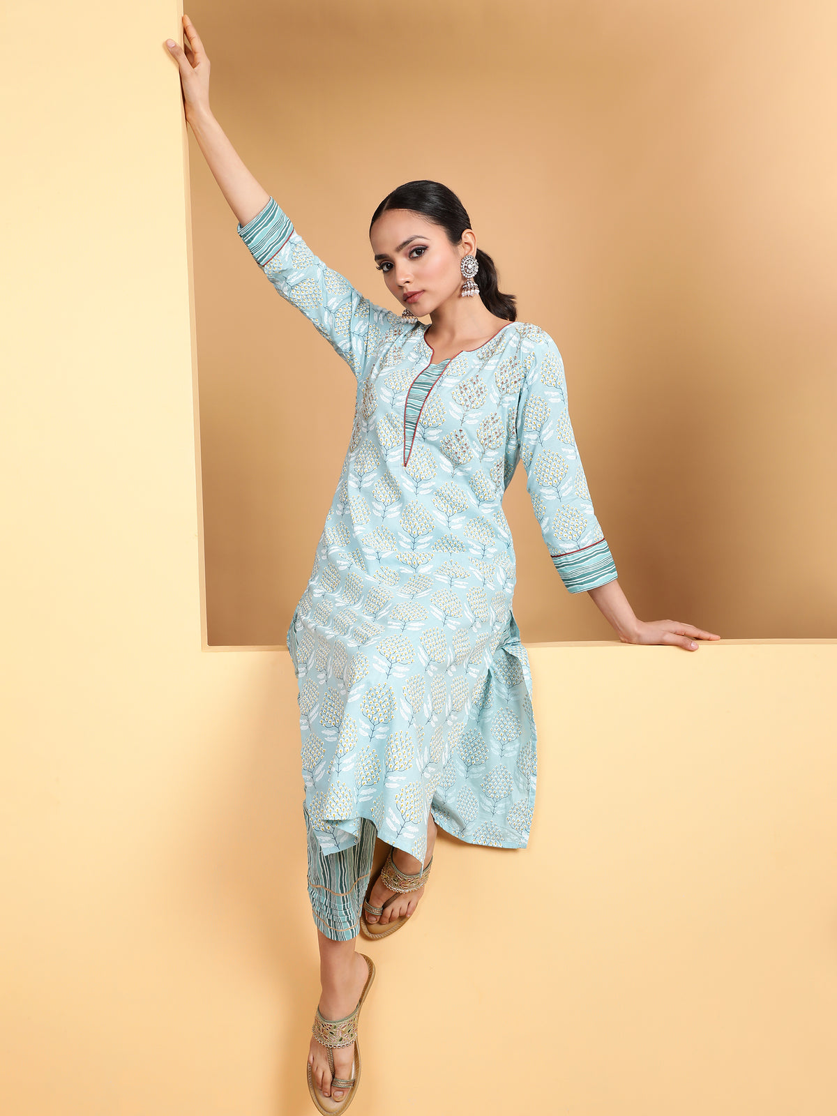 Women Sea Green V-Neck Printed Kurta Set - Global Republic #