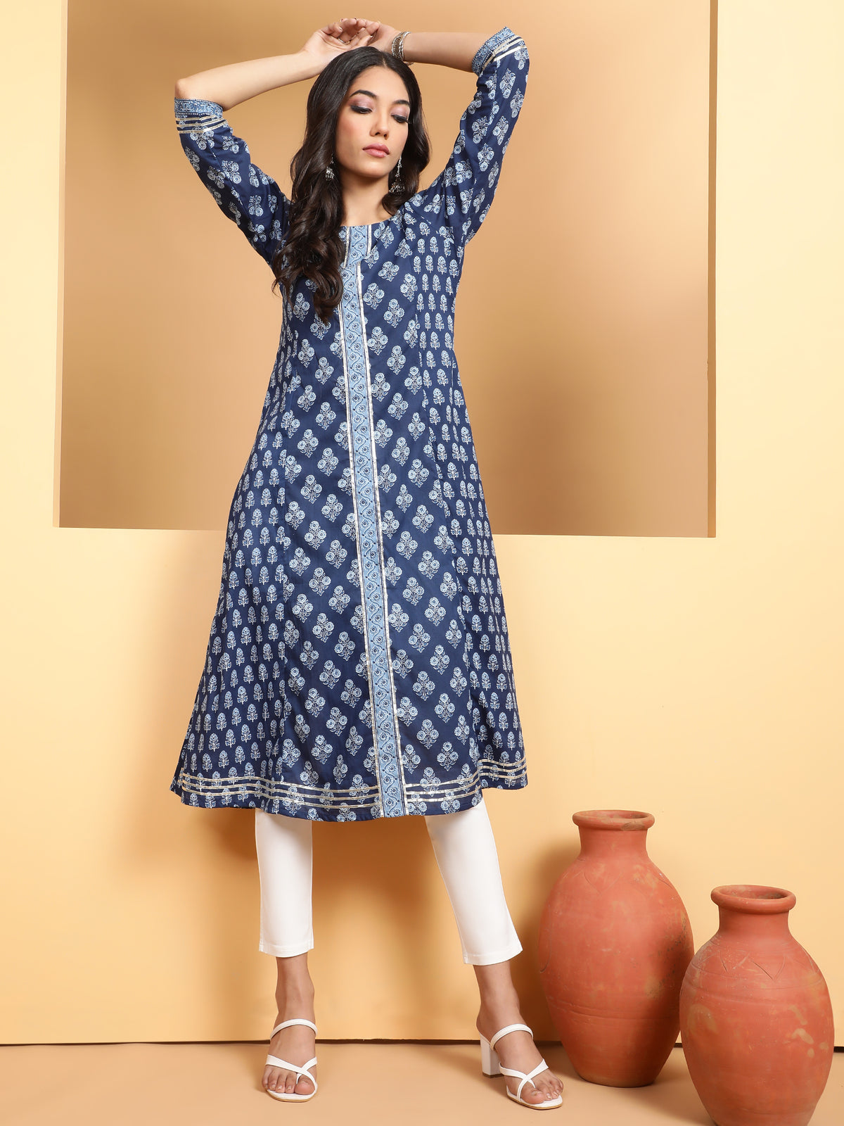 Women Indigo Round Neck Printed Kurta