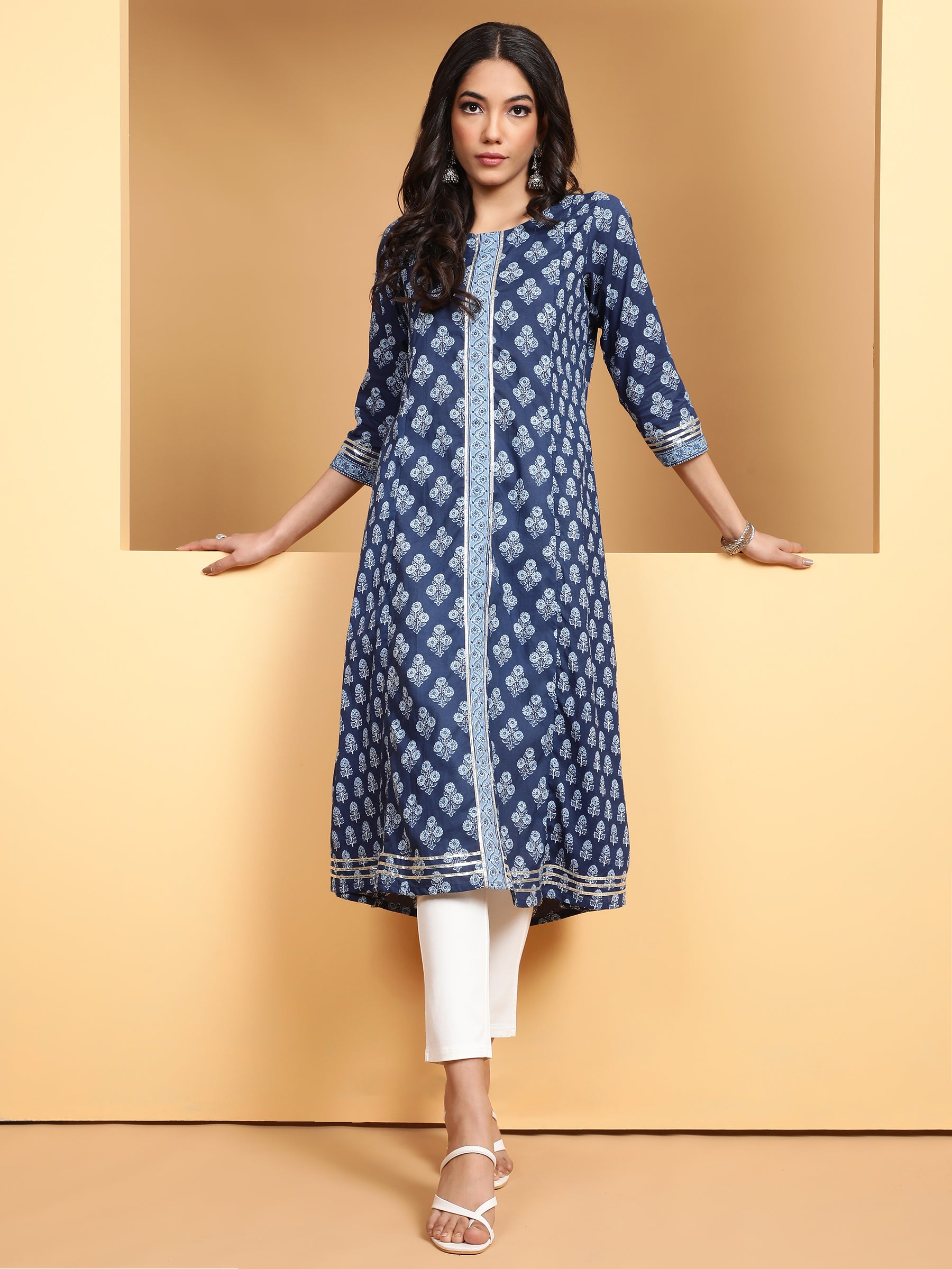 Women Indigo Round Neck Printed Kurta
