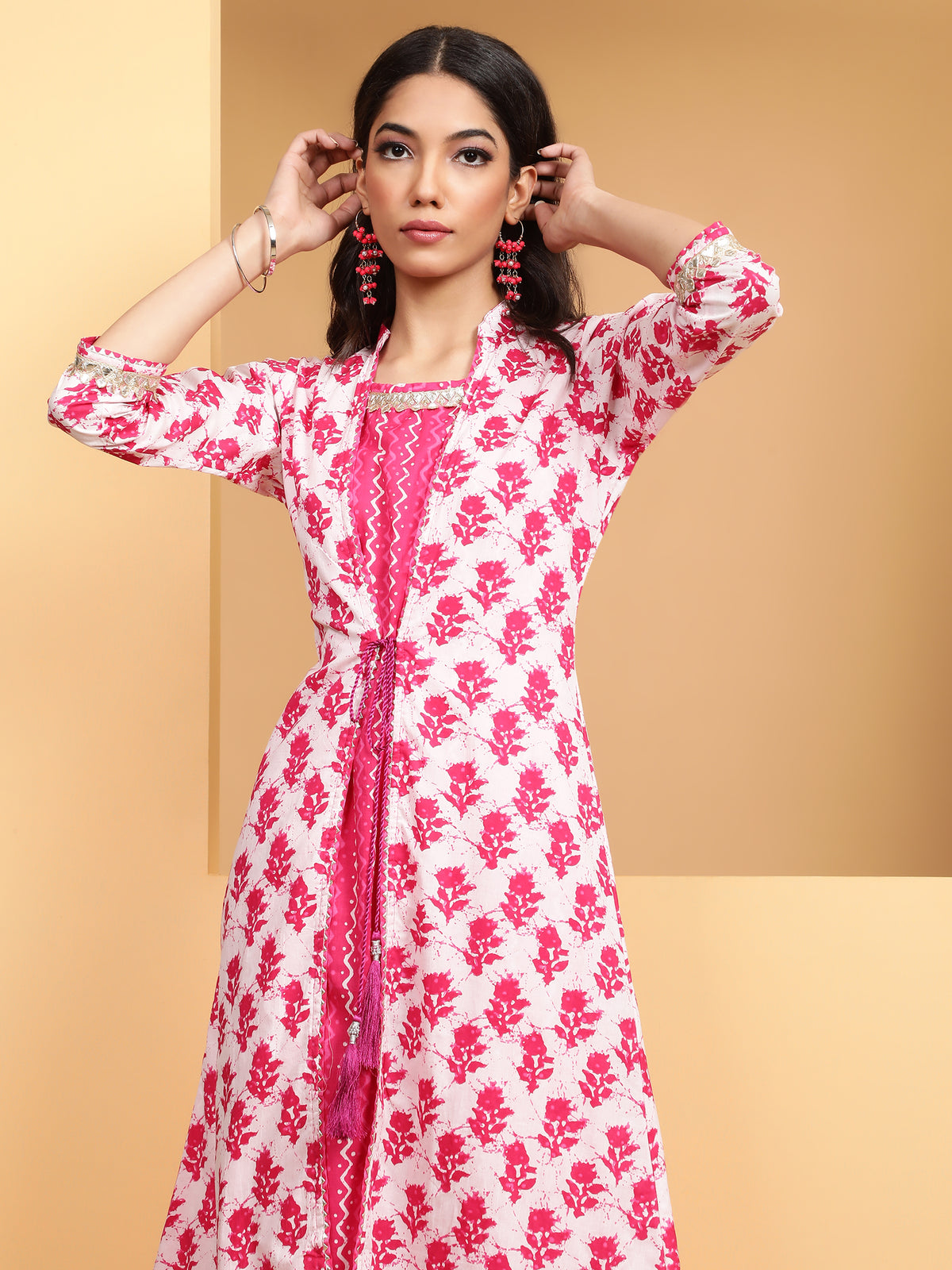 Women Hot Pink Round Neck Printed Kurta Set