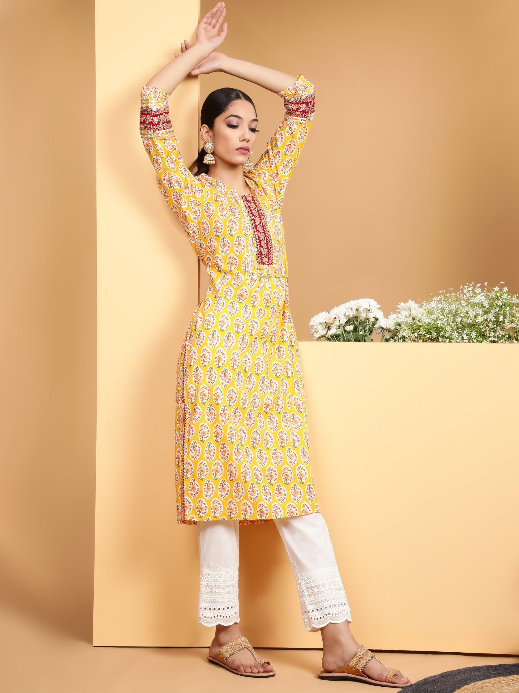 Women Mustard Round Neck Printed Kurta
