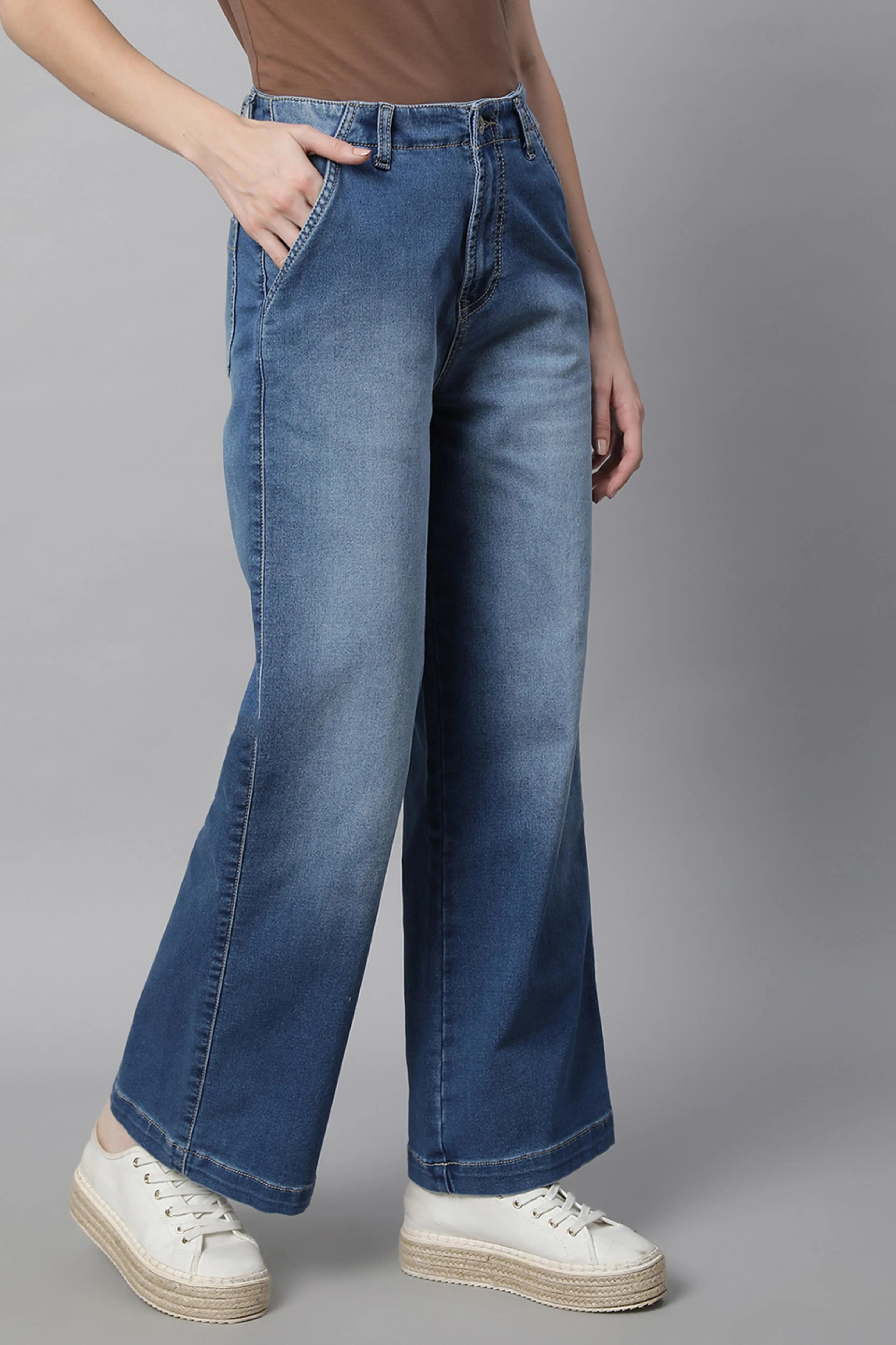 Women Light Blue Loose Fit Wide Leg Stretchable Jeans - Global Republic