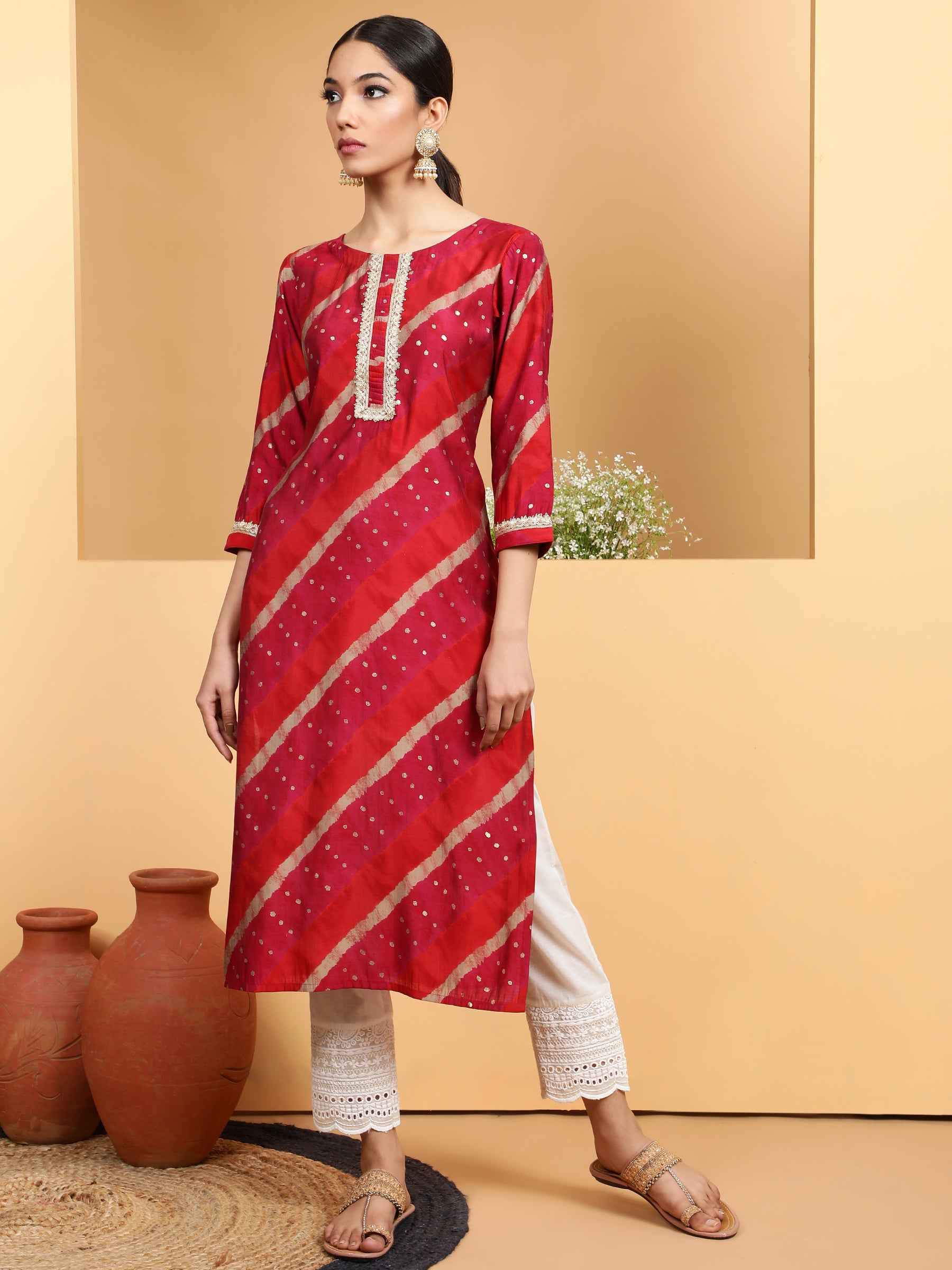 Women Magenta Round Neck Printed Kurta - Global Republic