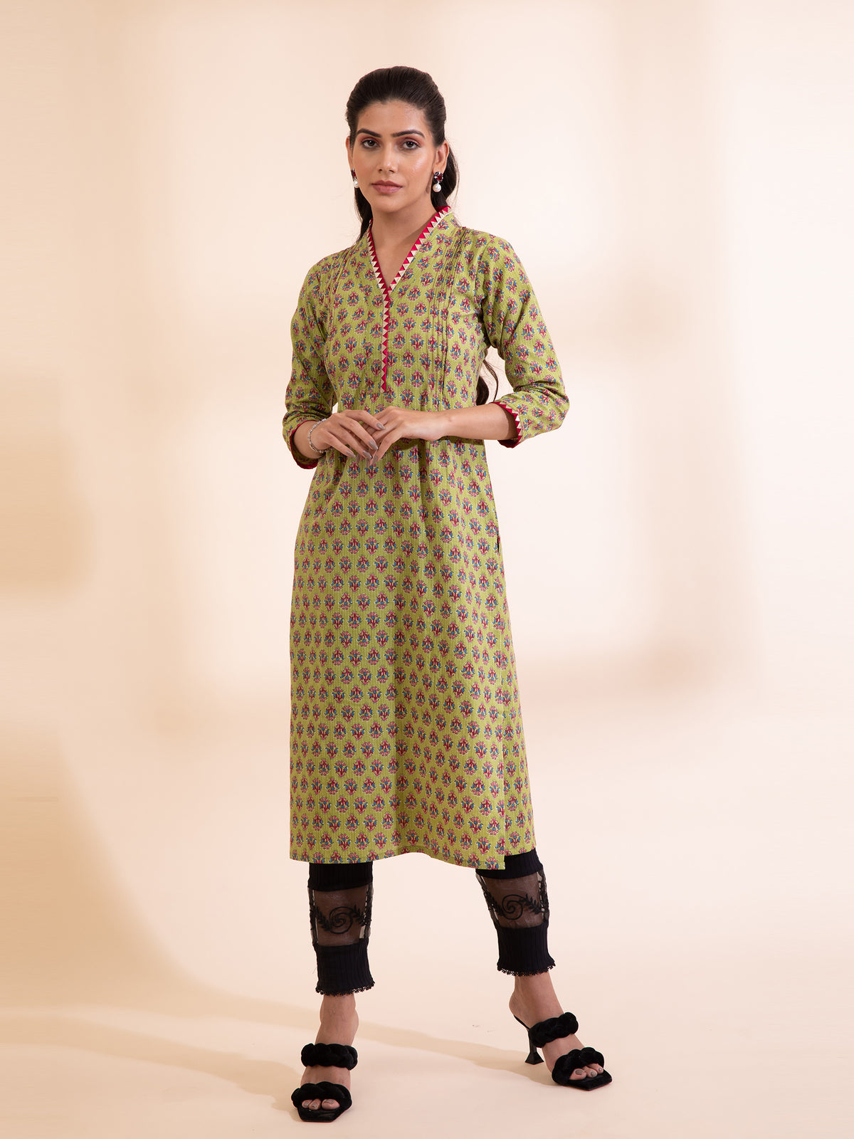 Women Green V-Neck Printed Kurta