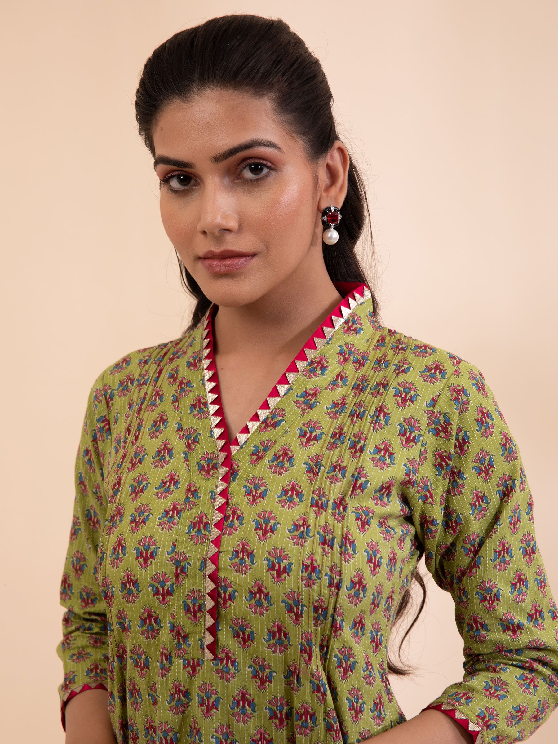 Women Green V-Neck Printed Kurta - Global Republic