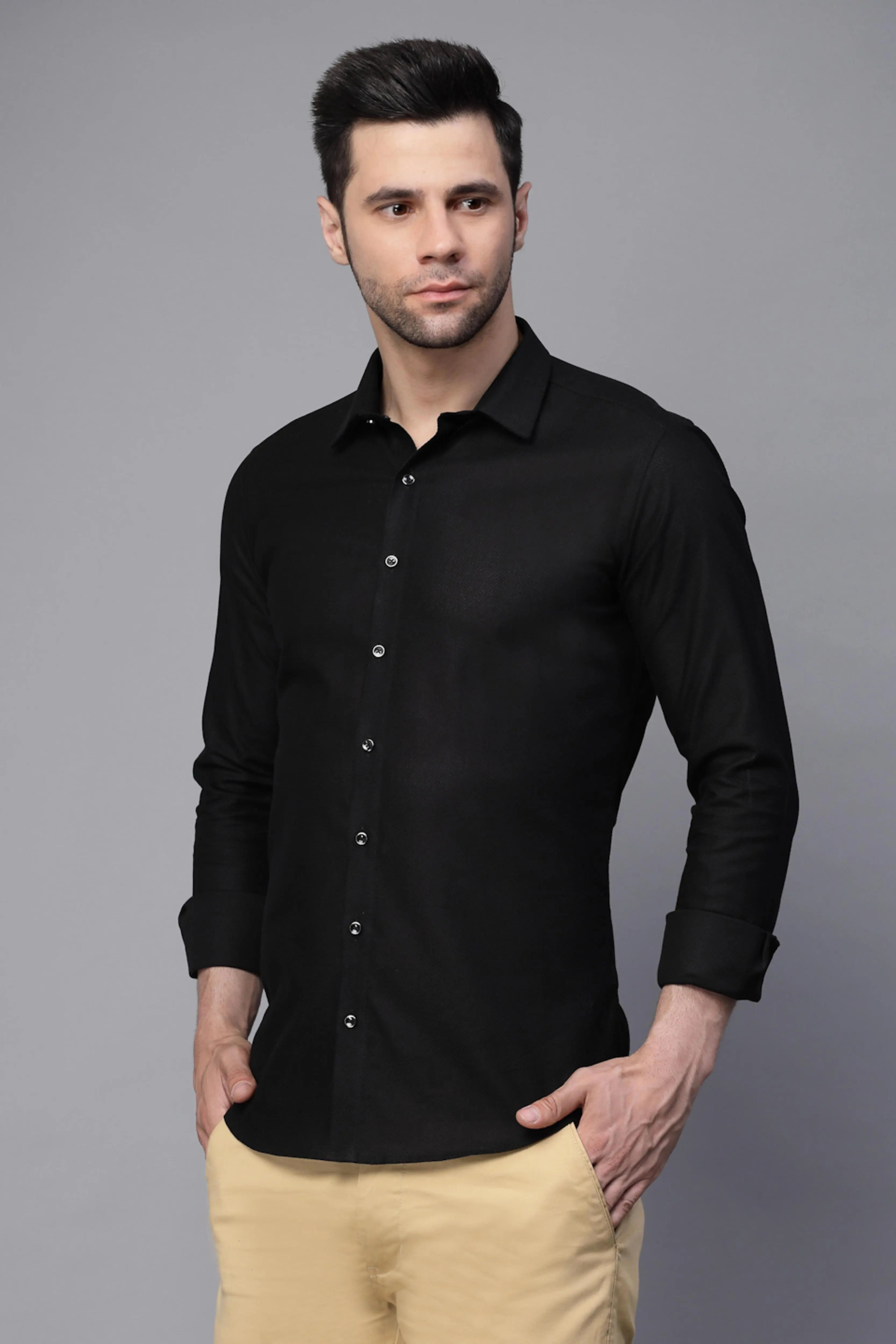 Mens Black Full Sleeve Solid Slim Fit Shirt - Global Republic