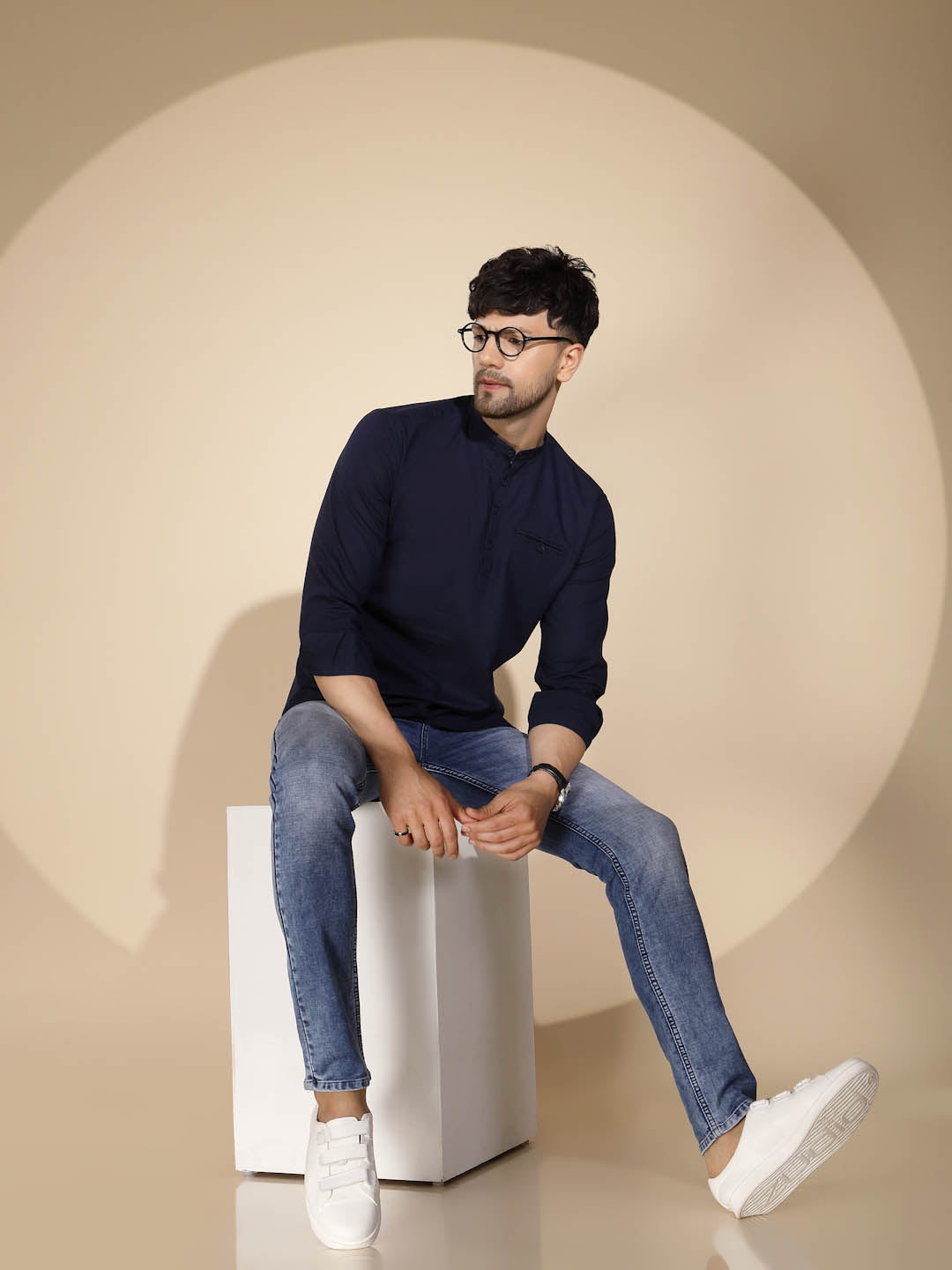 Mens Navy Blue Round Nack Solid Kurta - Global Republic