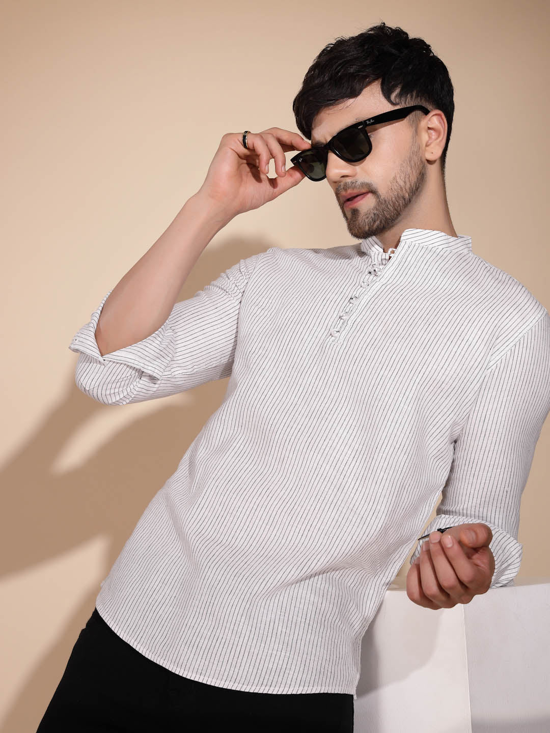 Mens Off White Round Nack Printed Kurta