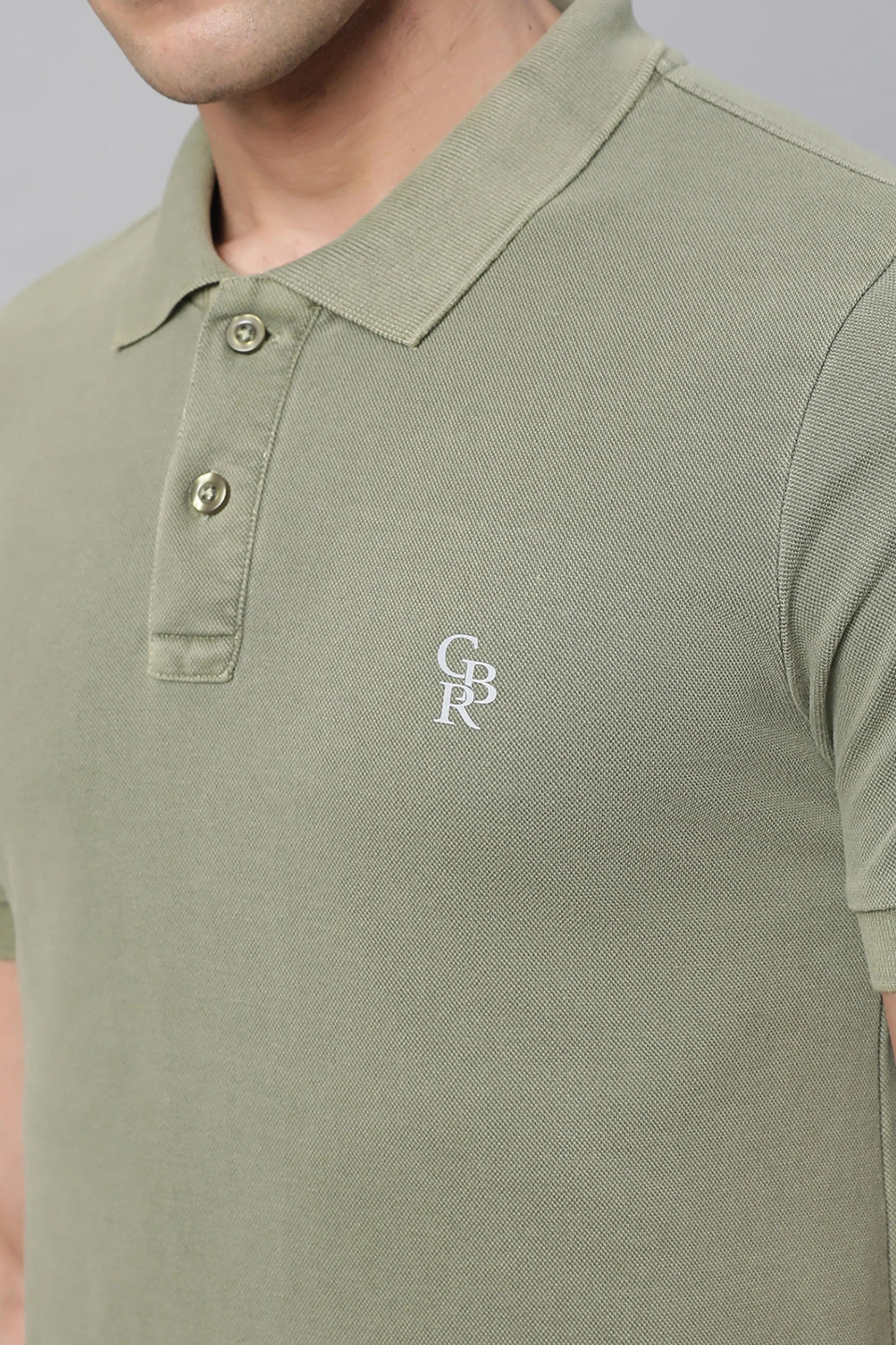 Olive Solid  Slim Fit T-Shirt - Global Republic