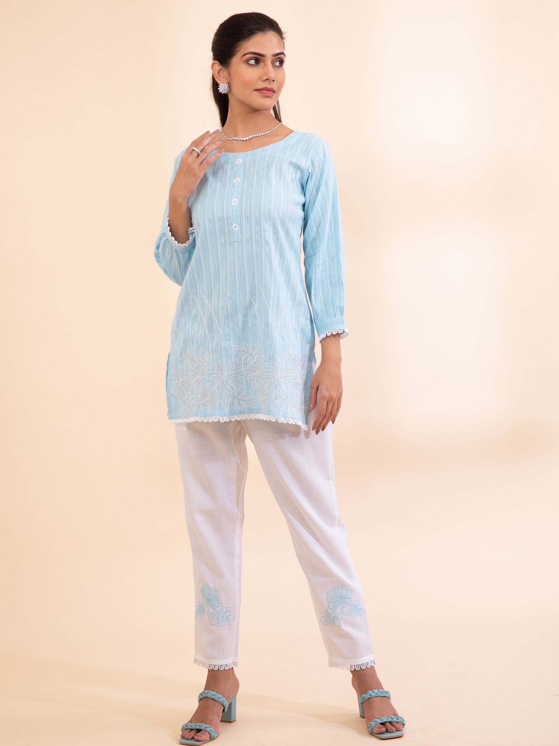 Women Sky Blue Round Neck Printed Tunic Set - Global Republic