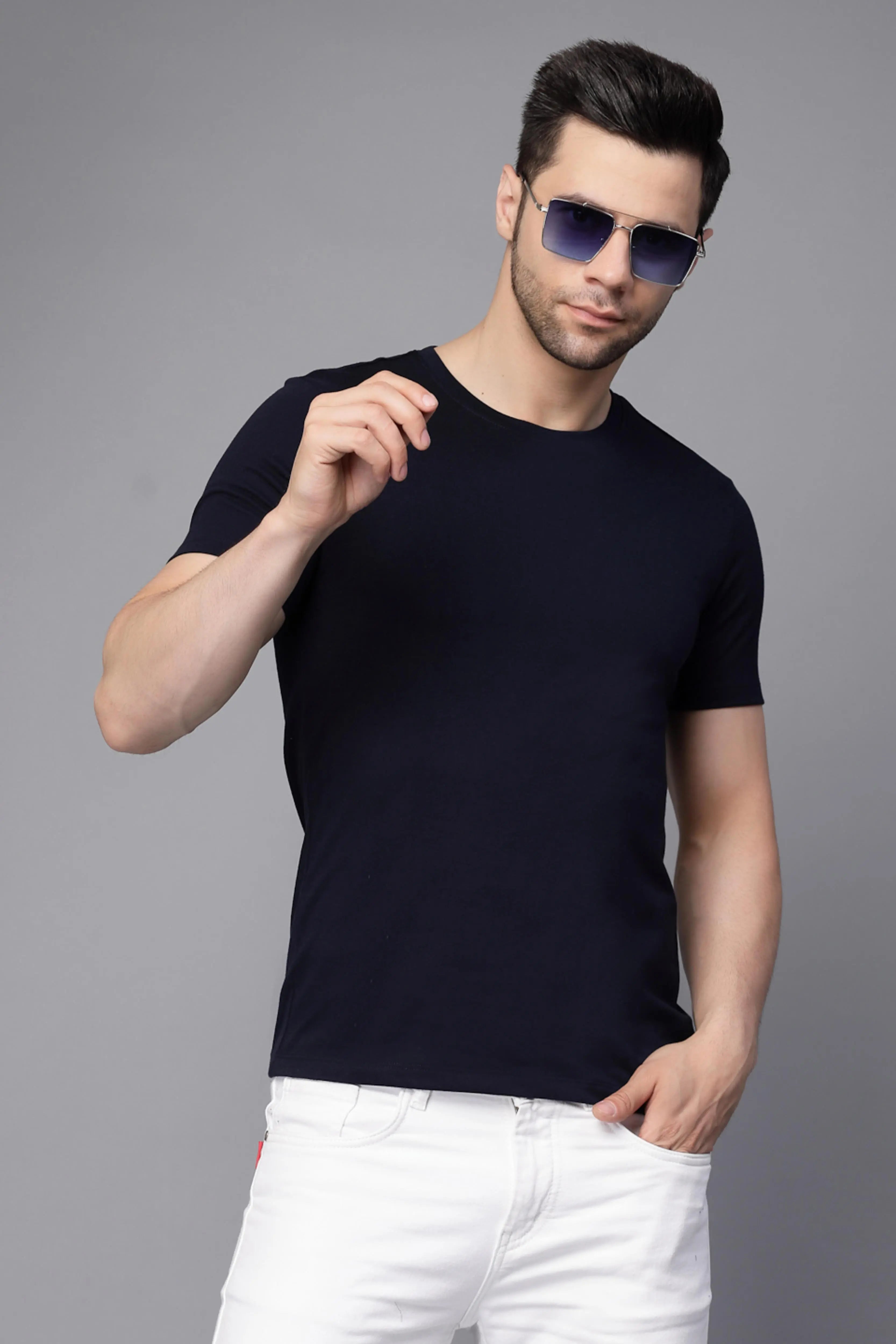 Navy Blue Solid Round Neck T-Shirt - Global Republic