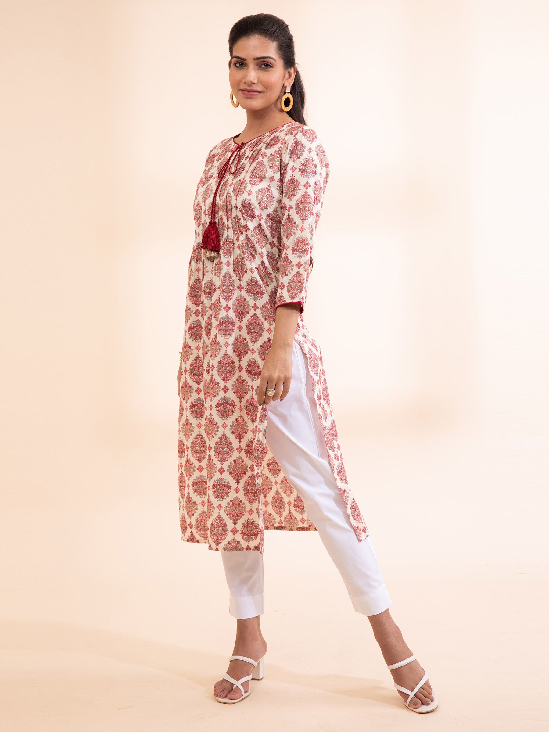 Women Cream Round Neck Printed Kurta - Global Republic
