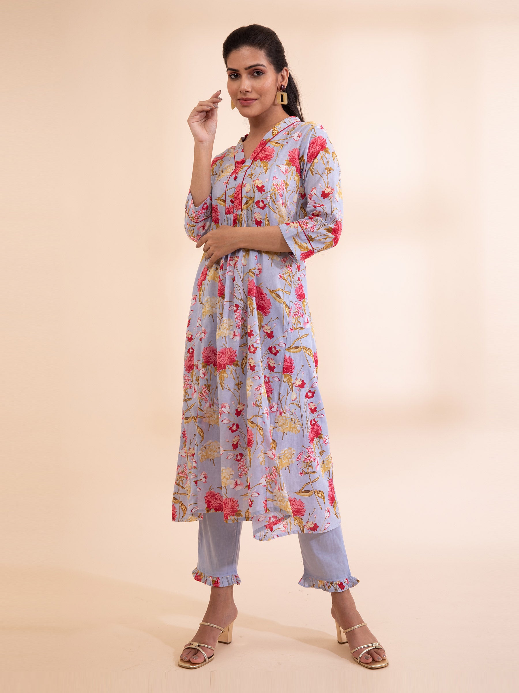 Women Blue Round Neck Printed Kurta Set - Global Republic